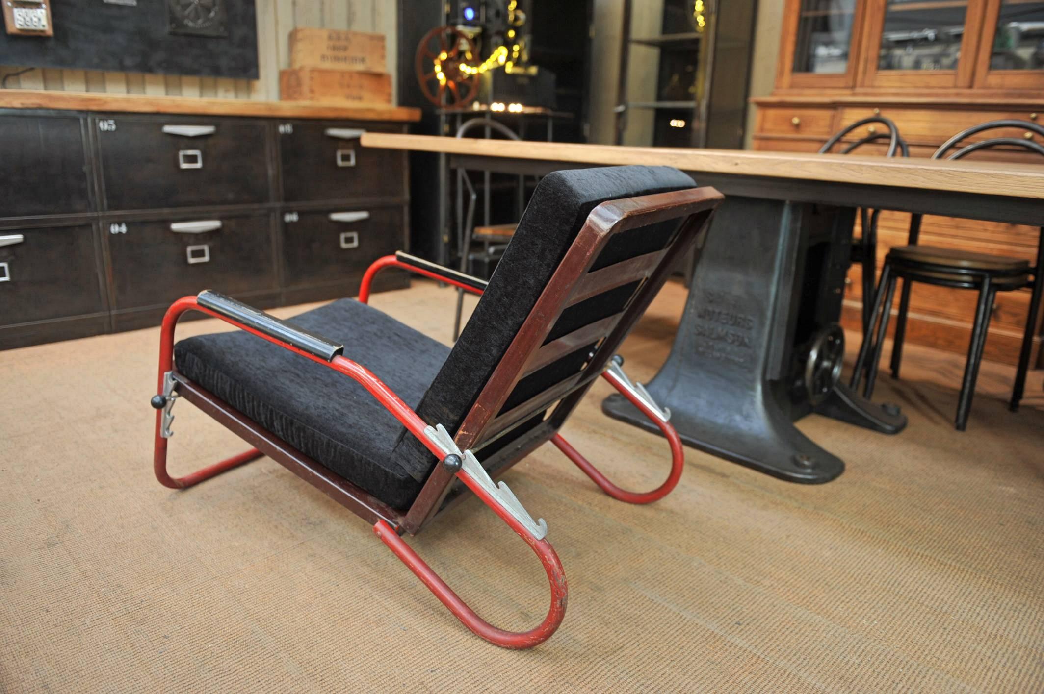 Mid-Century Modern Design Adjustable Iron Lounge Chairs, circa 1940