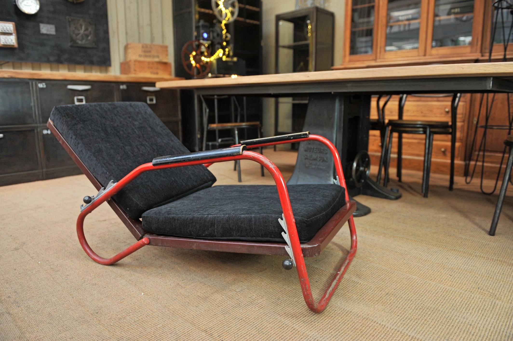 Design Adjustable Iron Lounge Chairs, circa 1940 4