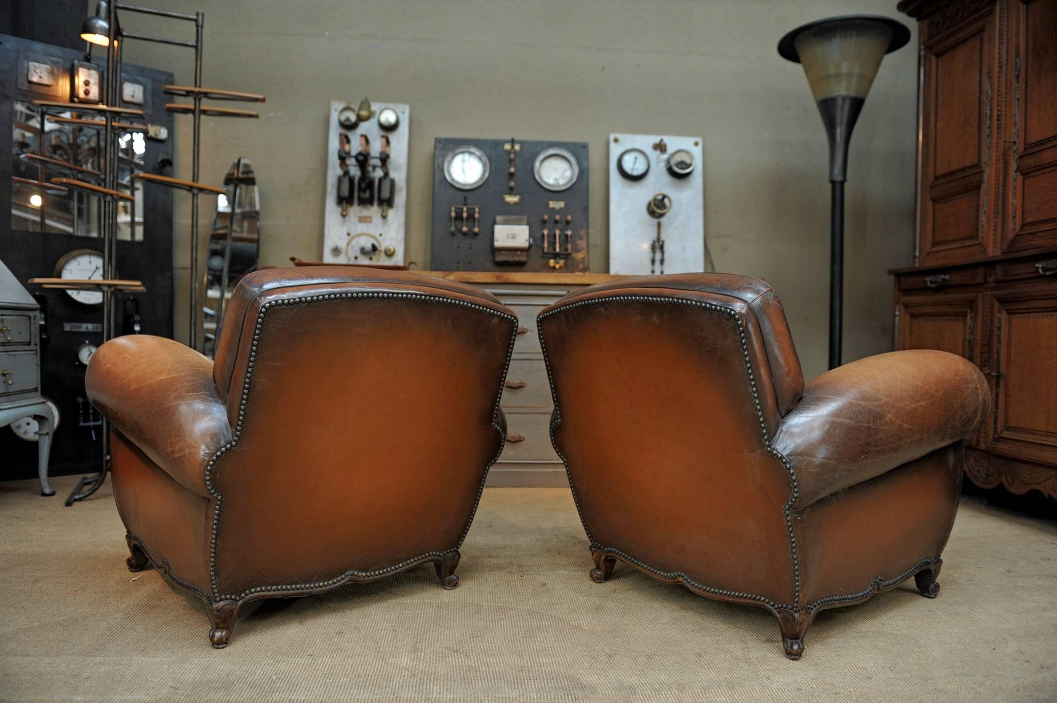 Pair of French  Large Leather Club Chairs, circa 1950 In Excellent Condition In Roubaix, FR