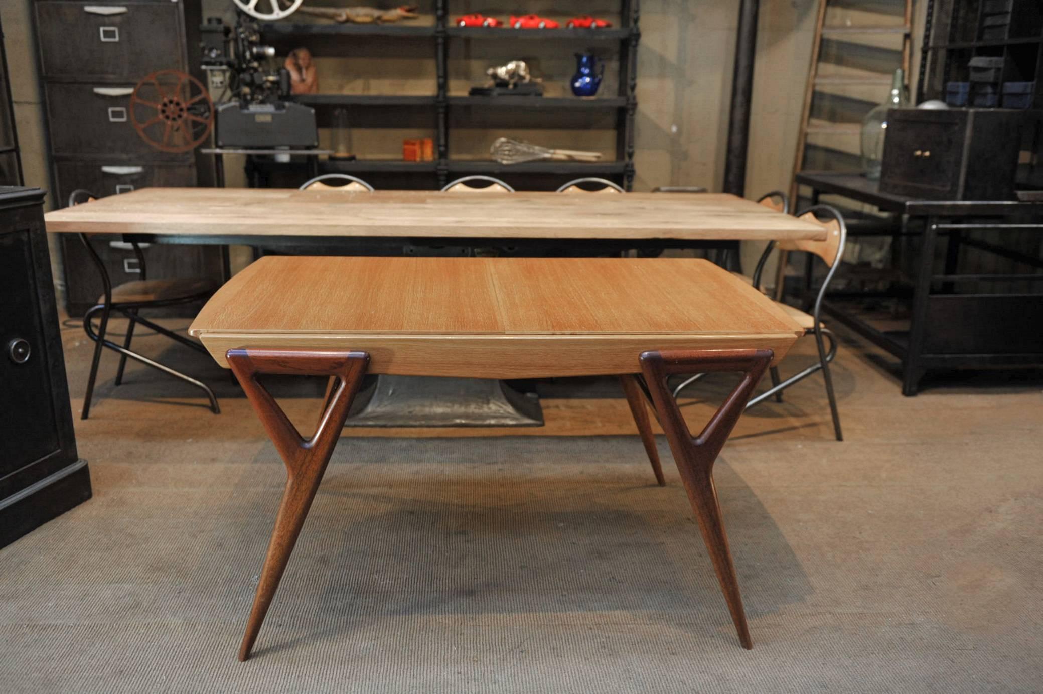 Veneer Mahogany & Oak Dining Table with extensions by  Louis Paolozzi for Rene Godfroid