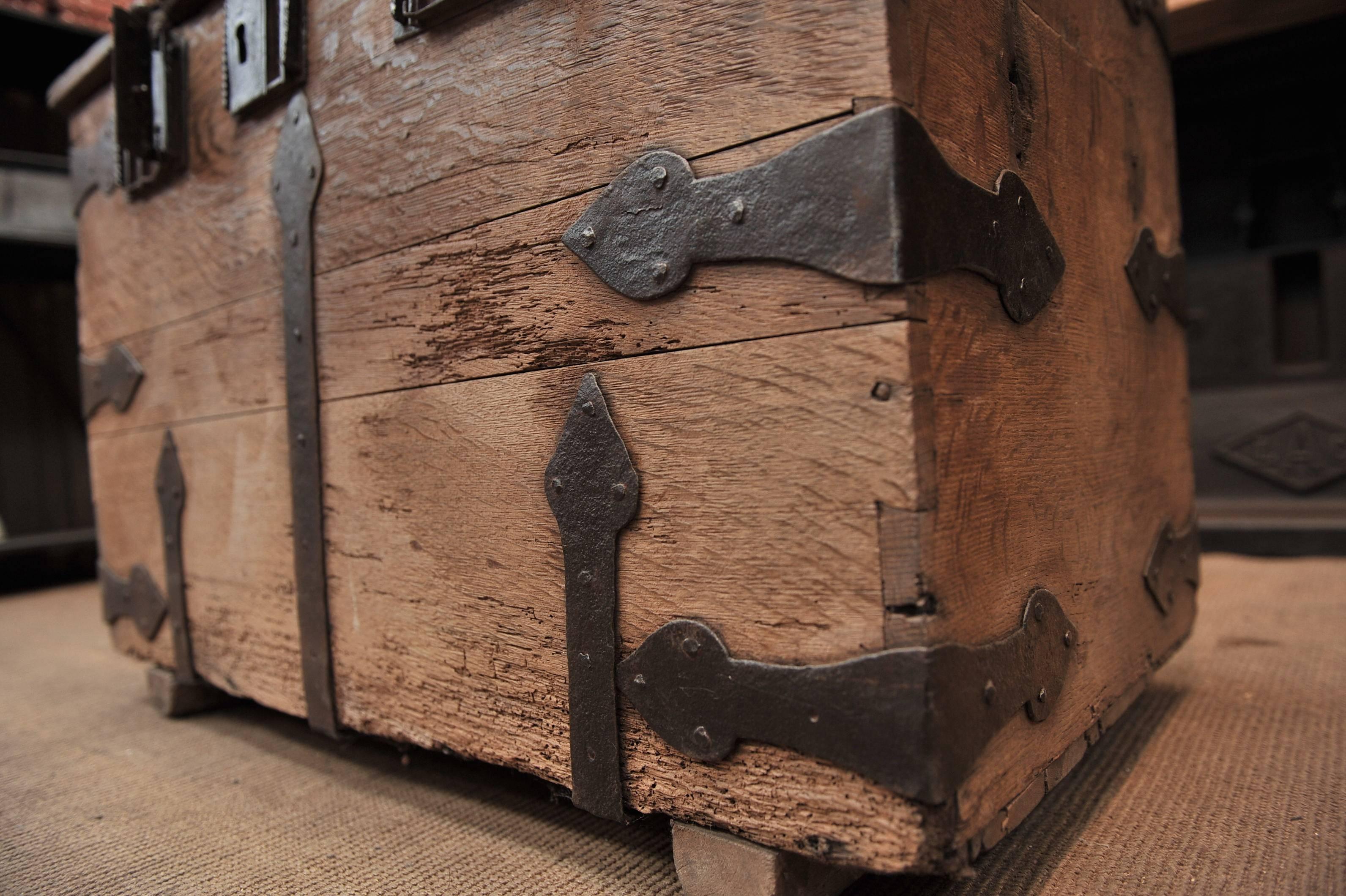 Early 18th Century Solid Oak and Iron Antique French Trunk 5