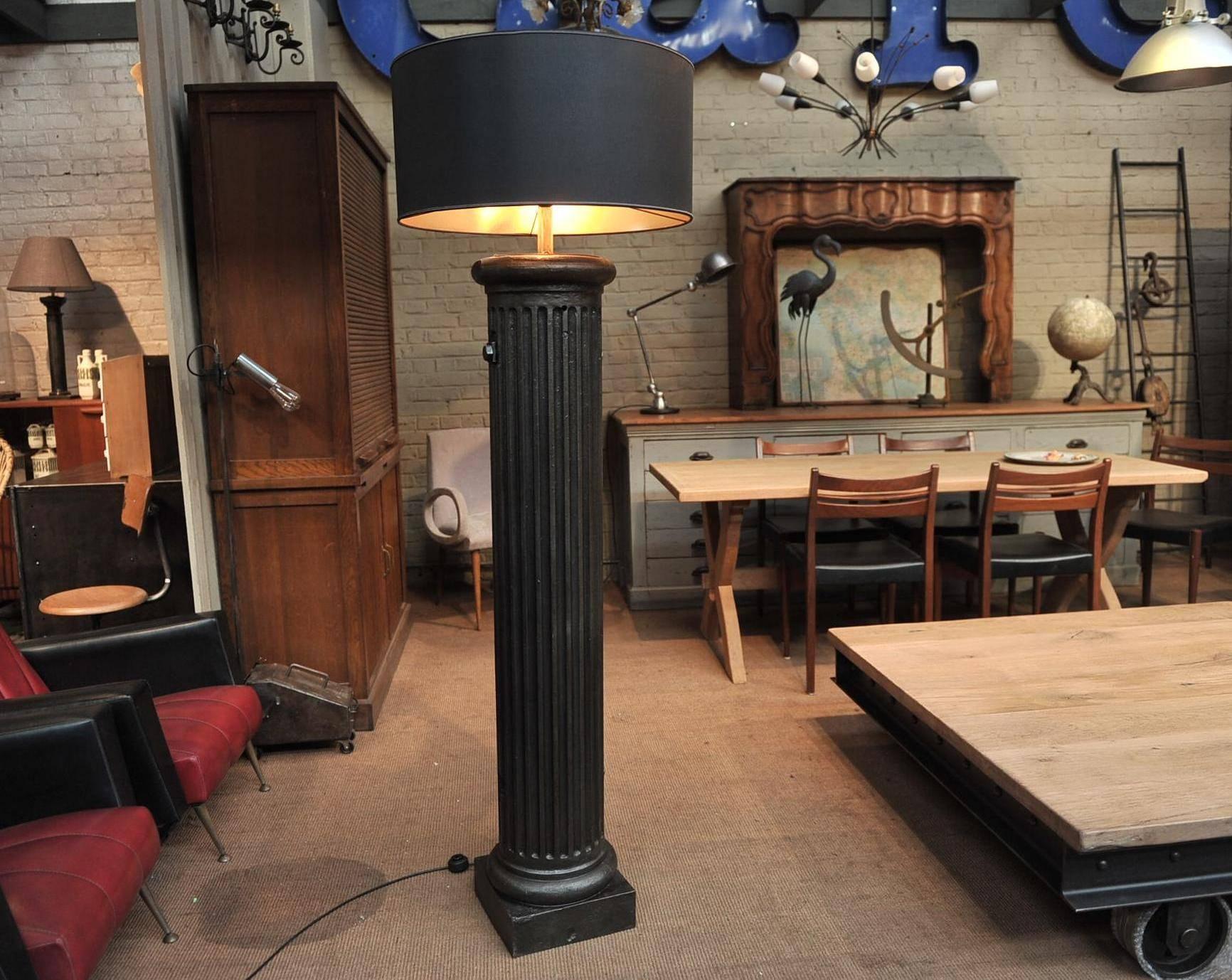 Industrial 1900 French Cast Iron Column Floor Lampe