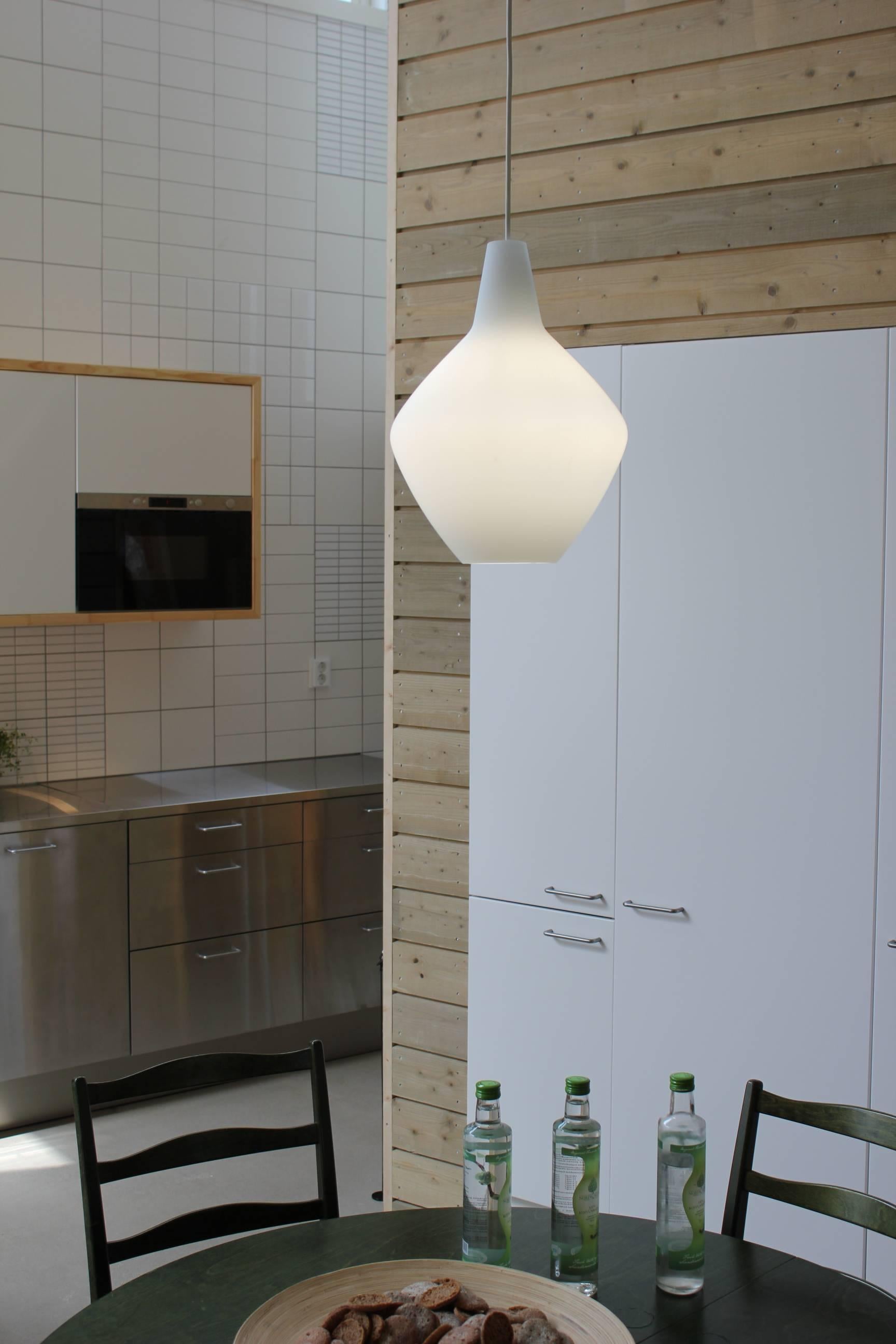 Scandinavo moderno Ciondoli a cipolla in vetro di Lisa Johansson-Pape in vendita