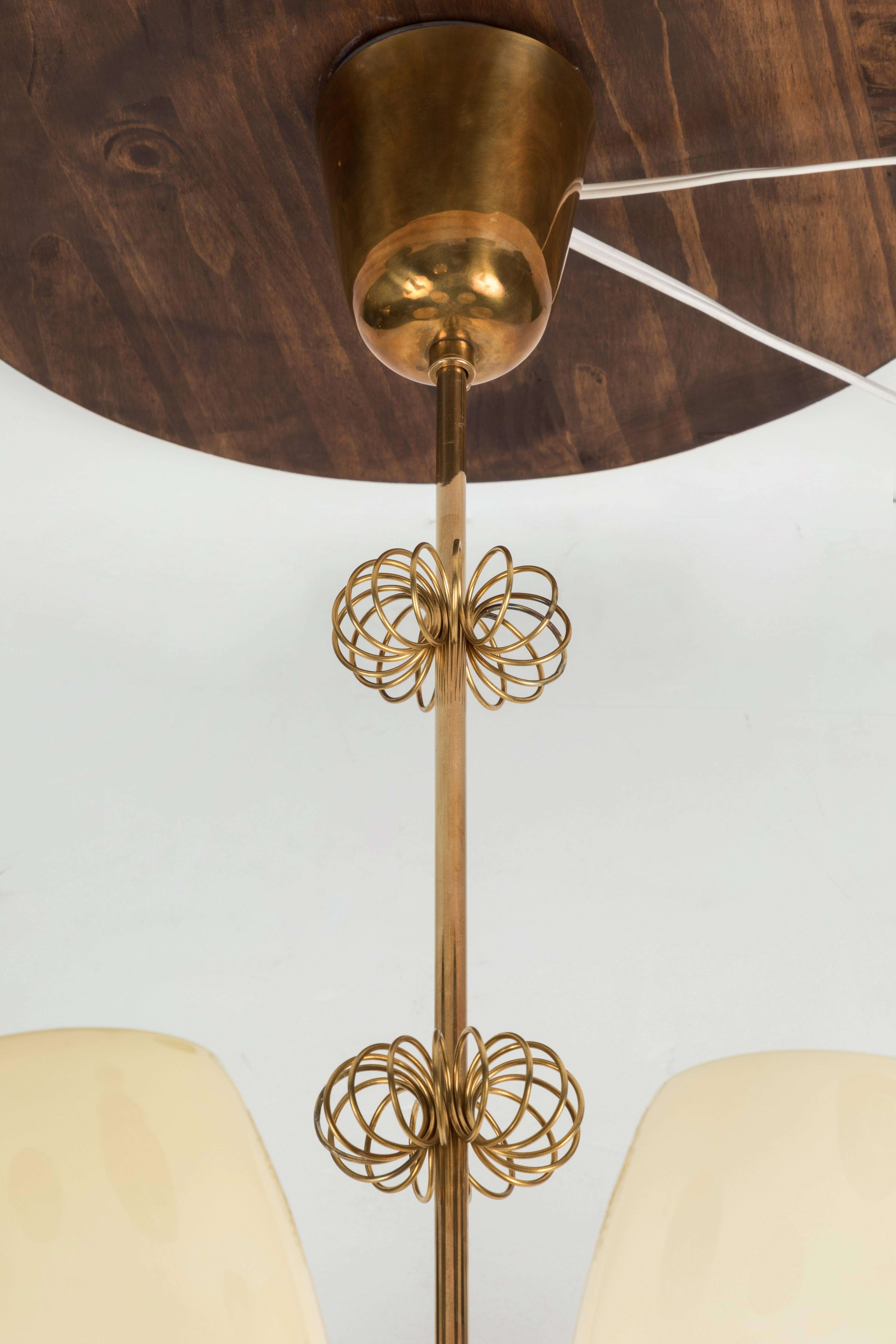 1950s Paavo Tynell Model 9029/5 Chandelier for Taito Oy In Excellent Condition In Glendale, CA