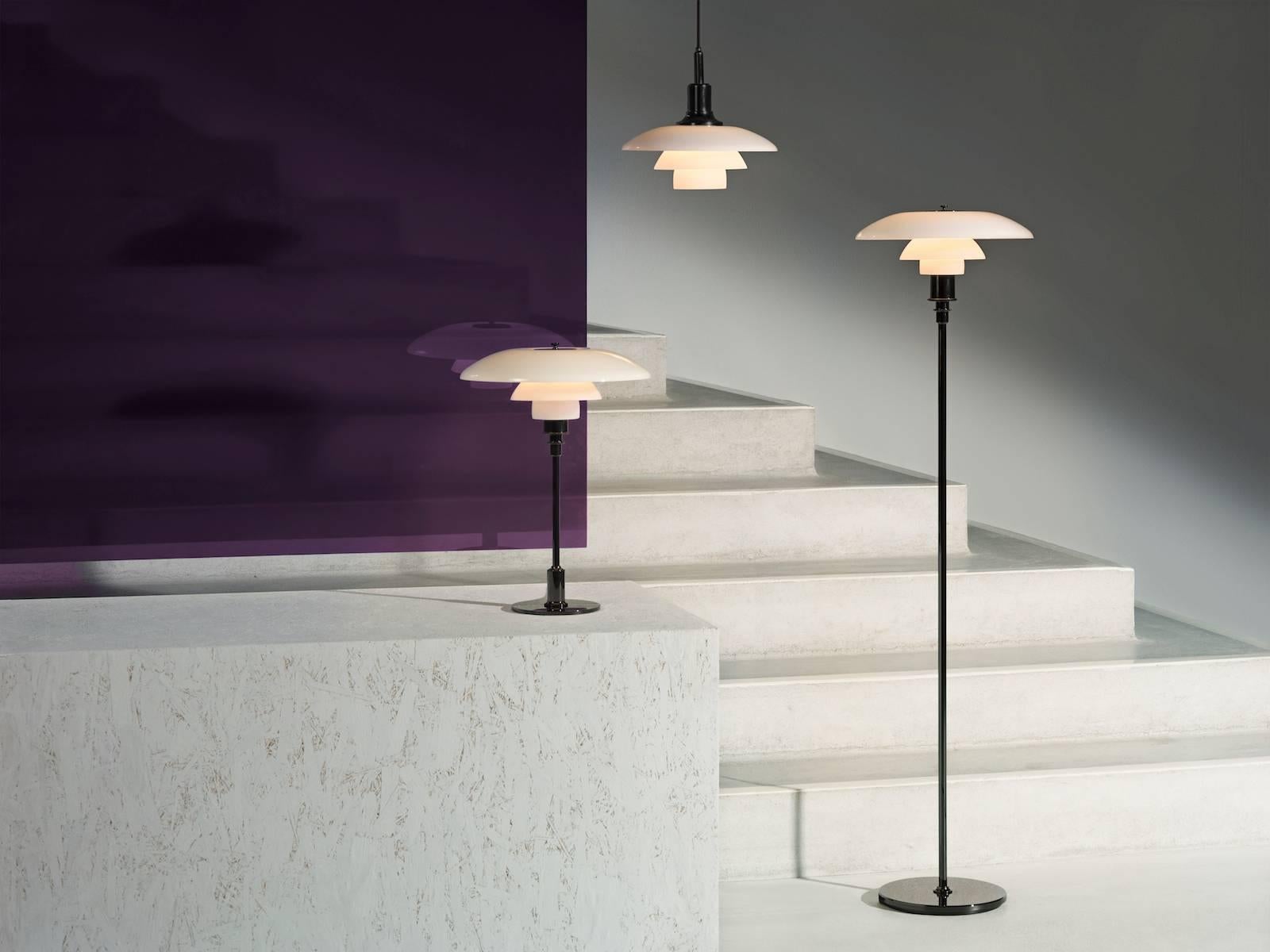Lámpara de mesa Poul Henningsen de latón y cristal 'PH 3 1/2 -2 1/2' para Louis Poulsen Metal en venta