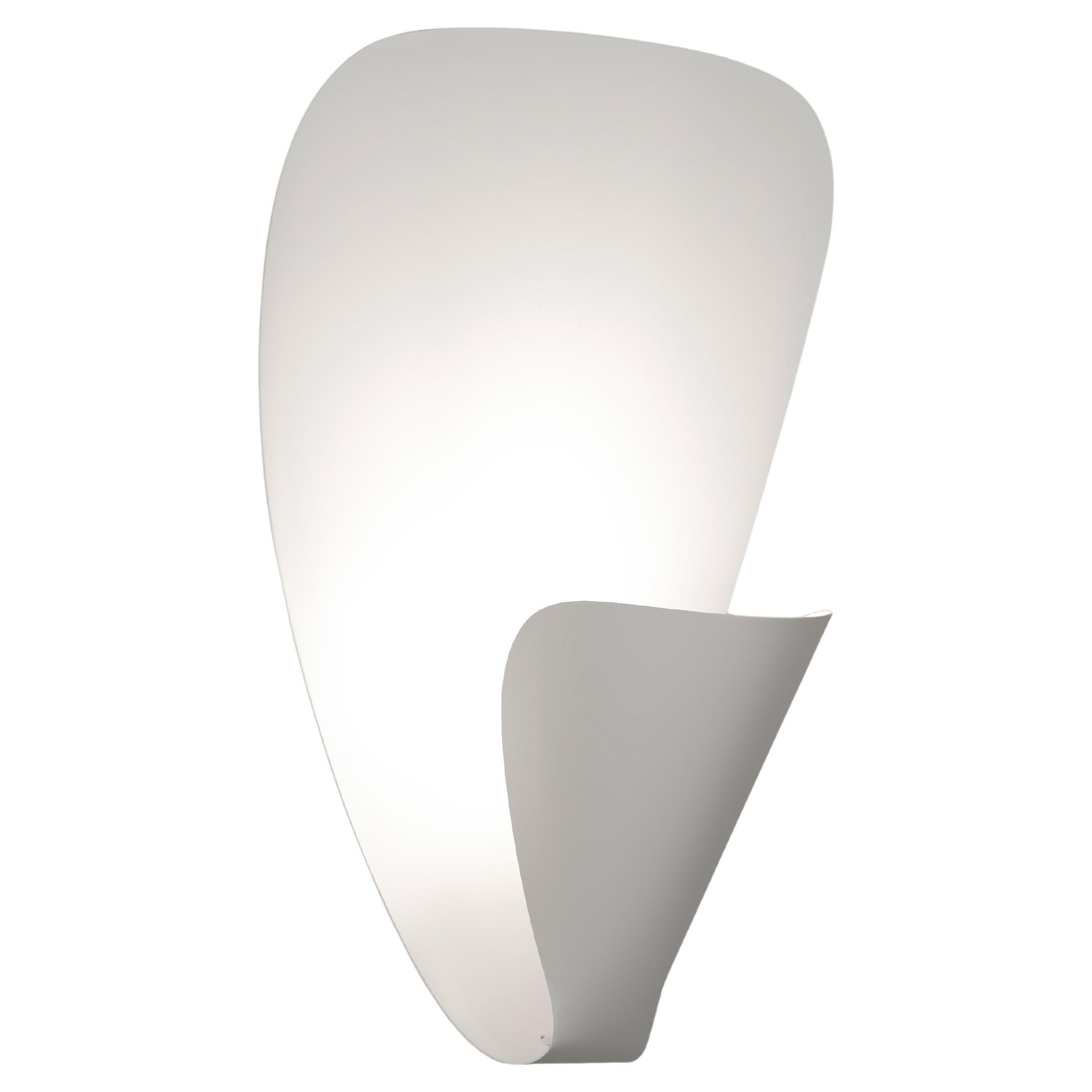 Mid-Century Modern Paire de lampes murales blanches 'B206' de Michel Buffet pour Disderot en vente