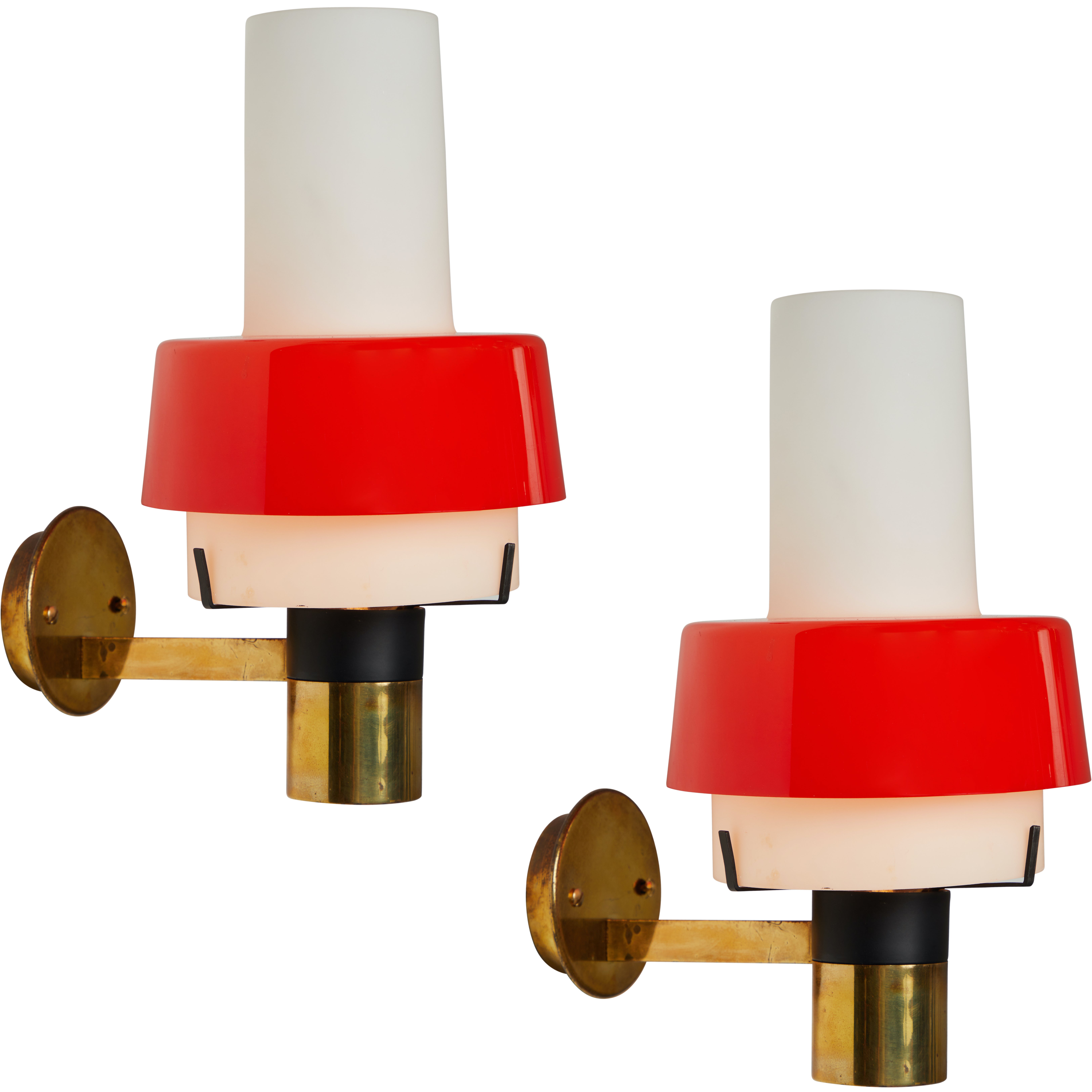 Pair of 1950s Stilnovo Model 2079/1 Brass and Glass Sconces with Original Labels For Sale