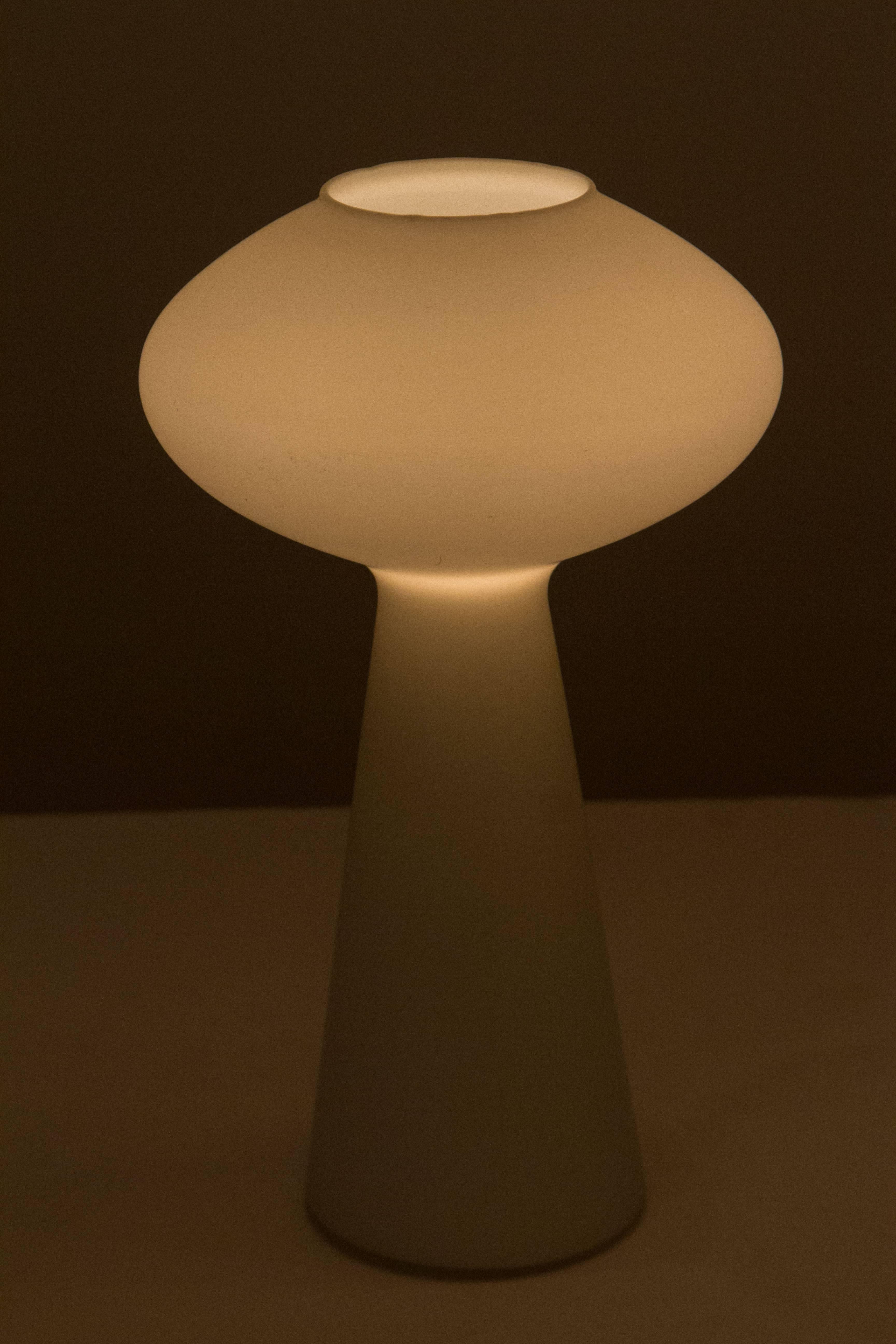 1950s Lisa Johansson-Pape Table Lamp for Iittala In Good Condition In Glendale, CA