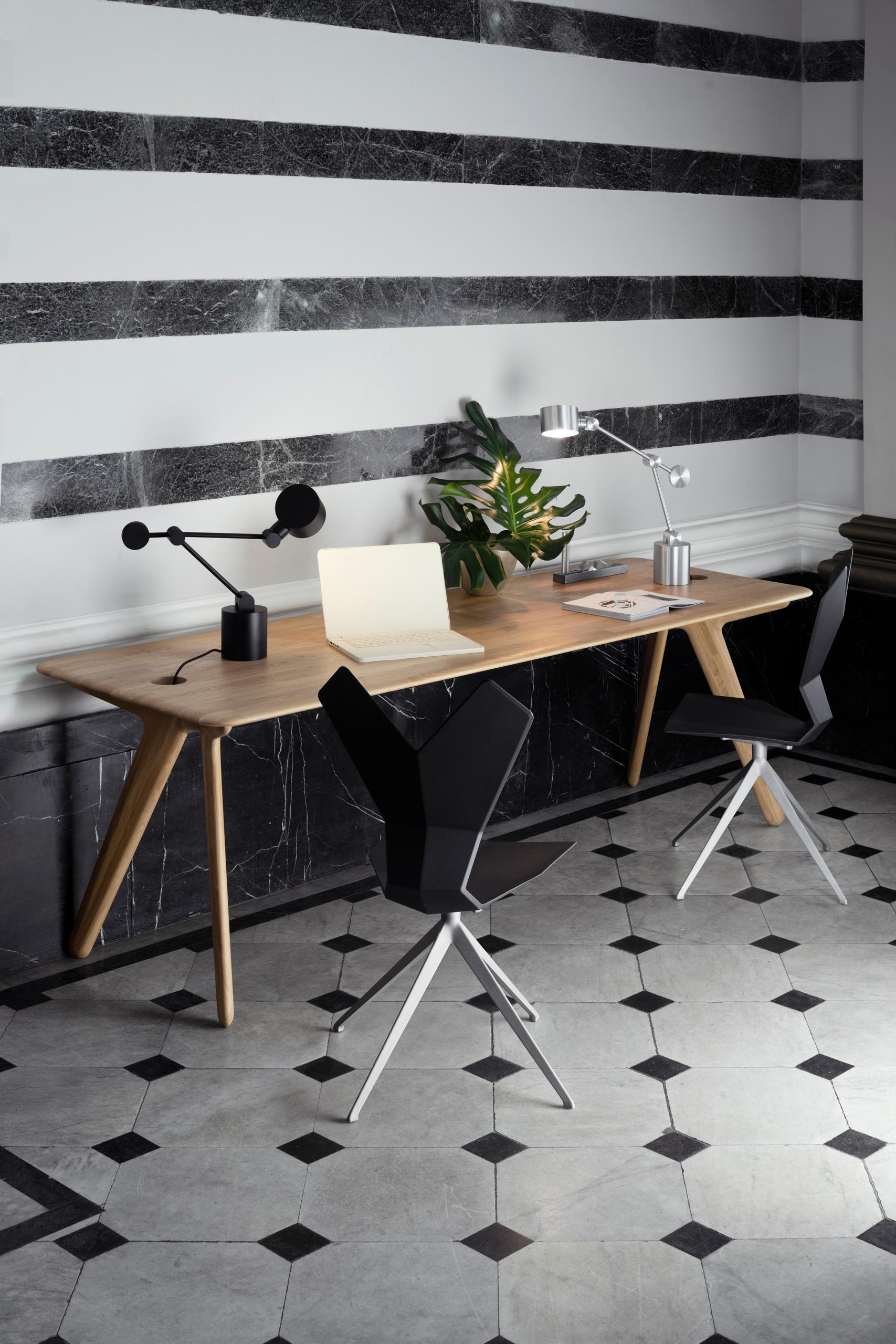 Tom Dixon Escritorio de madera maciza 'Slab' en roble natural Moderno de mediados de siglo en venta