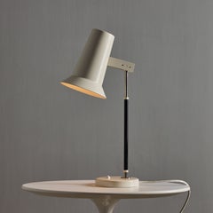 Yki Nummi Tischlampe für Orno, Vintage-Weiß, Metall und Chrom, 1950er Jahre