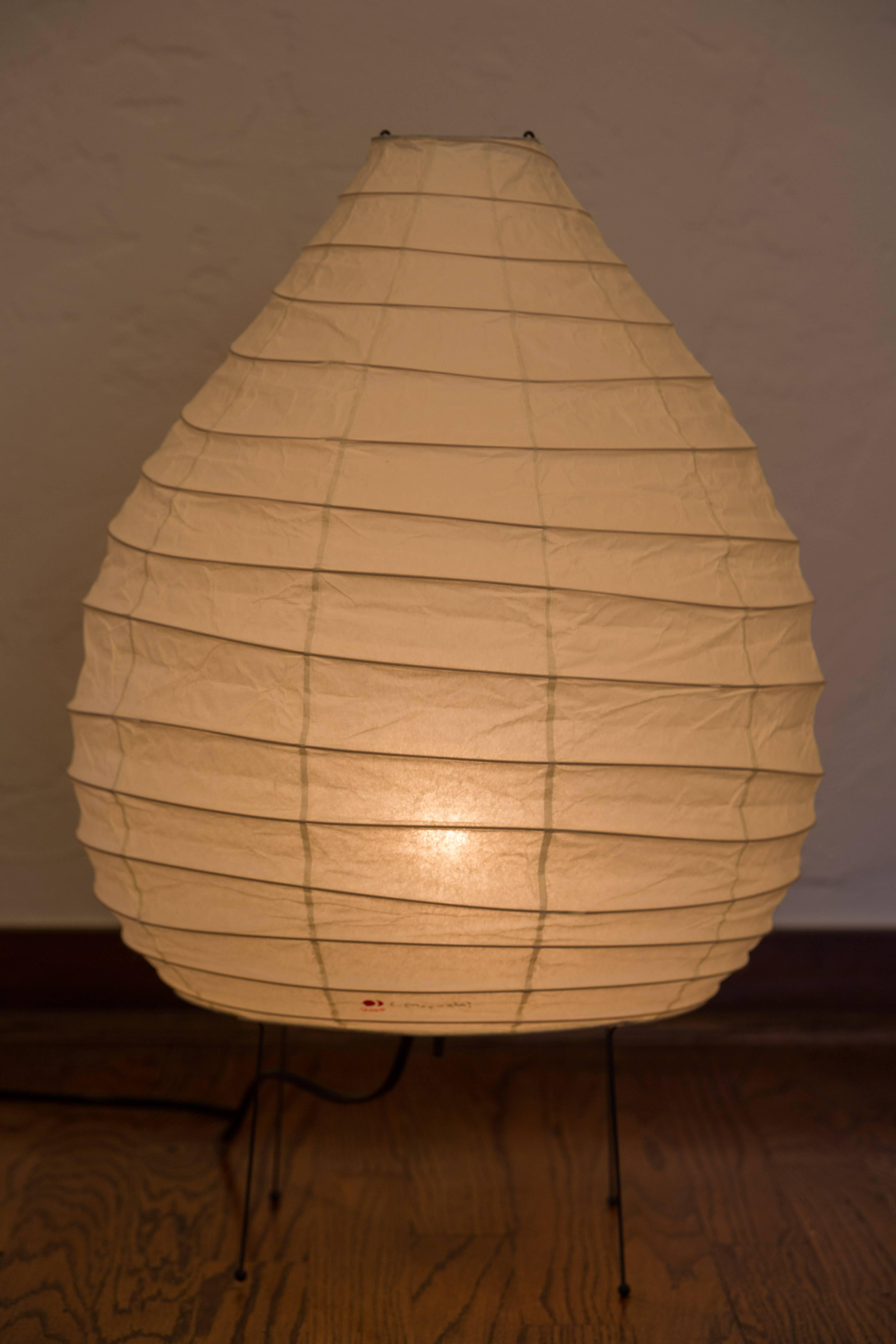 Mid-Century Modern Akari Model 22N Light Sculpture by Isamu Noguchi