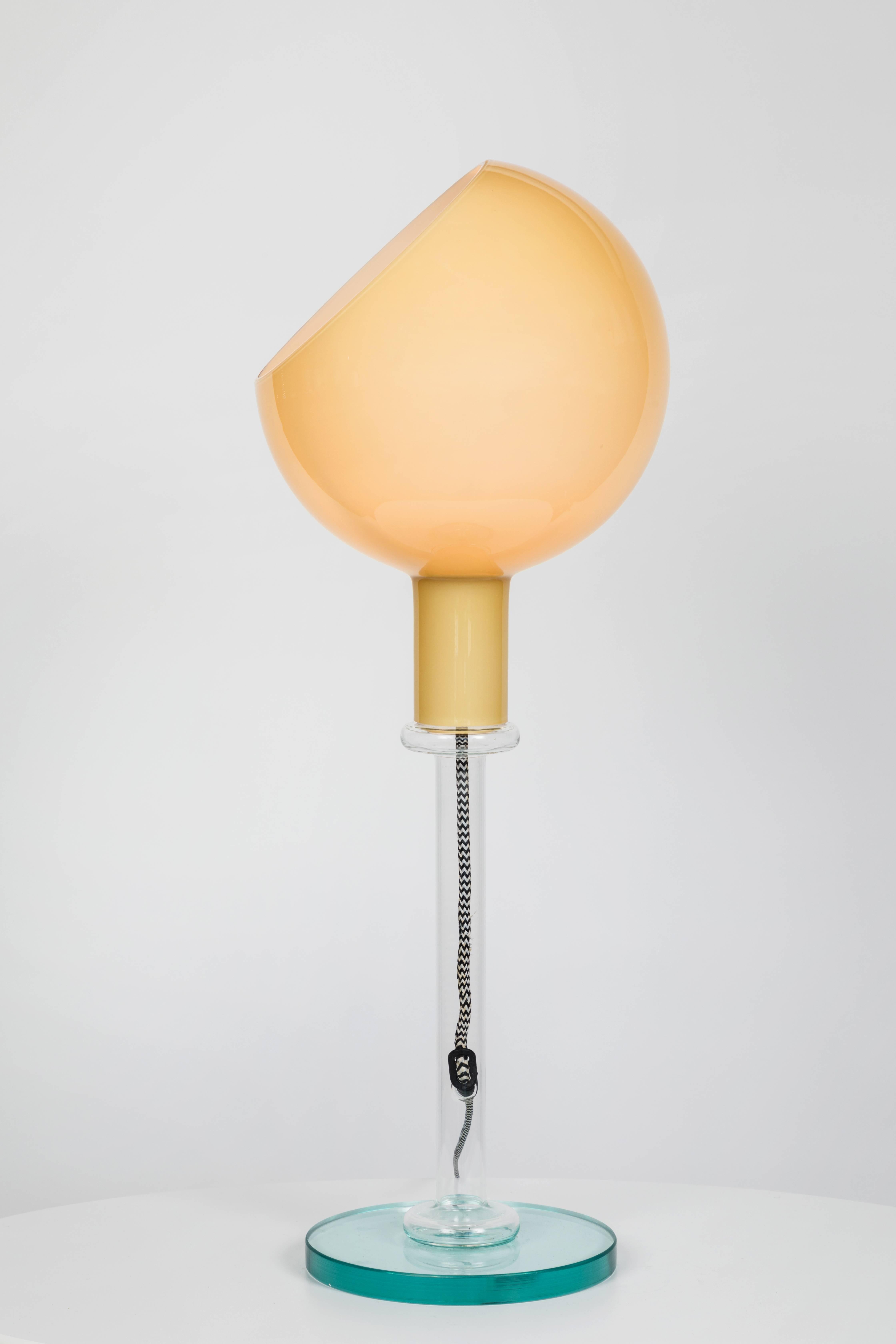 1980 Gae Aulenti and Piero Castiglioni 'Parola' Table Lamp for Fontana Arte In Excellent Condition In Glendale, CA
