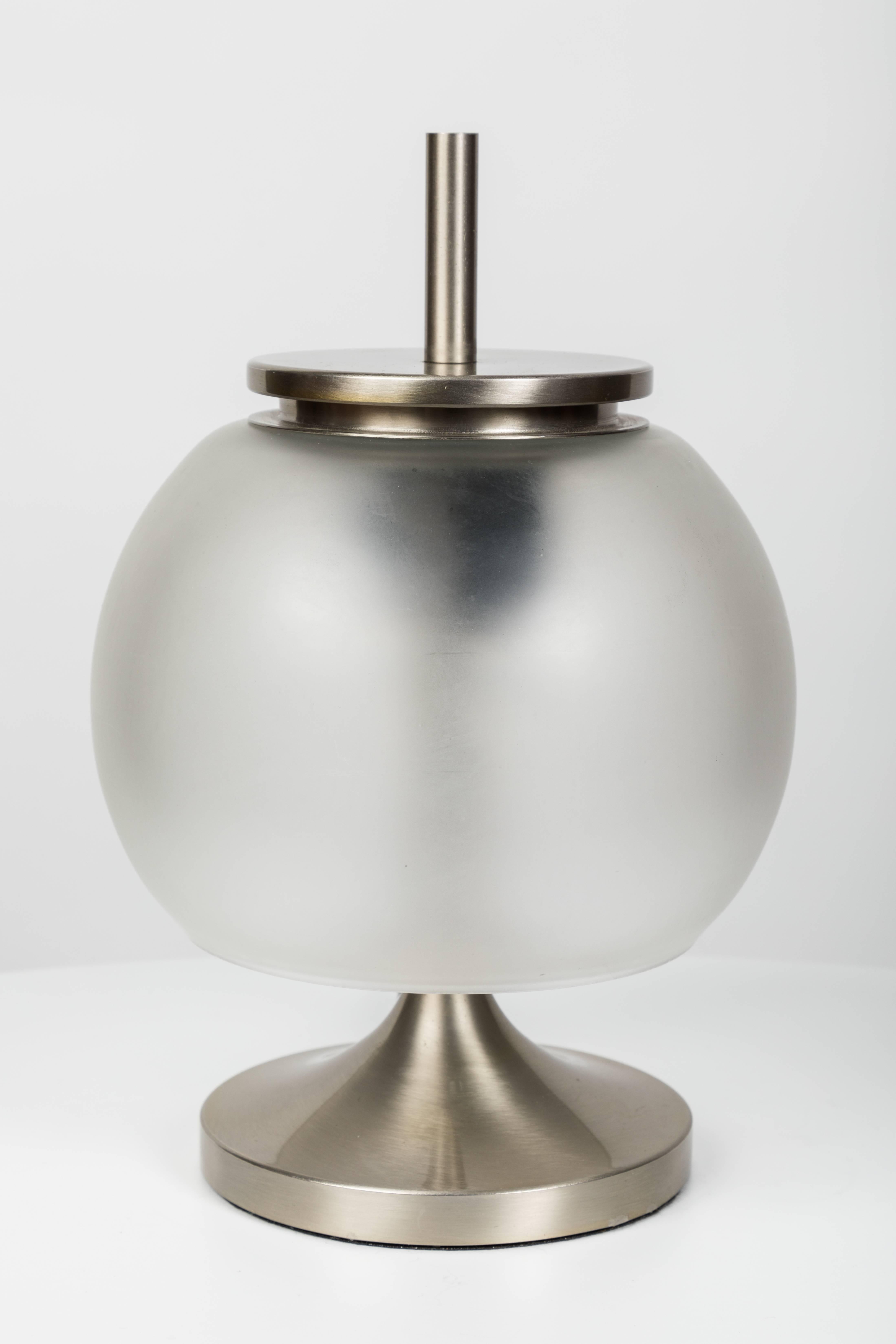 Mid-Century Modern Pair of 1962 Emma Gismondi 'Chi' Table Lamps for Artemide
