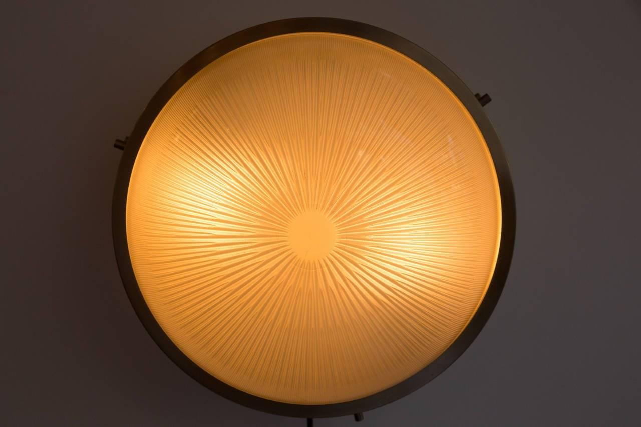 Metà XX secolo Coppia di lampade da parete o soffitto 'Sigma' di Sergio Mazza per Artemide, anni '60 in vendita