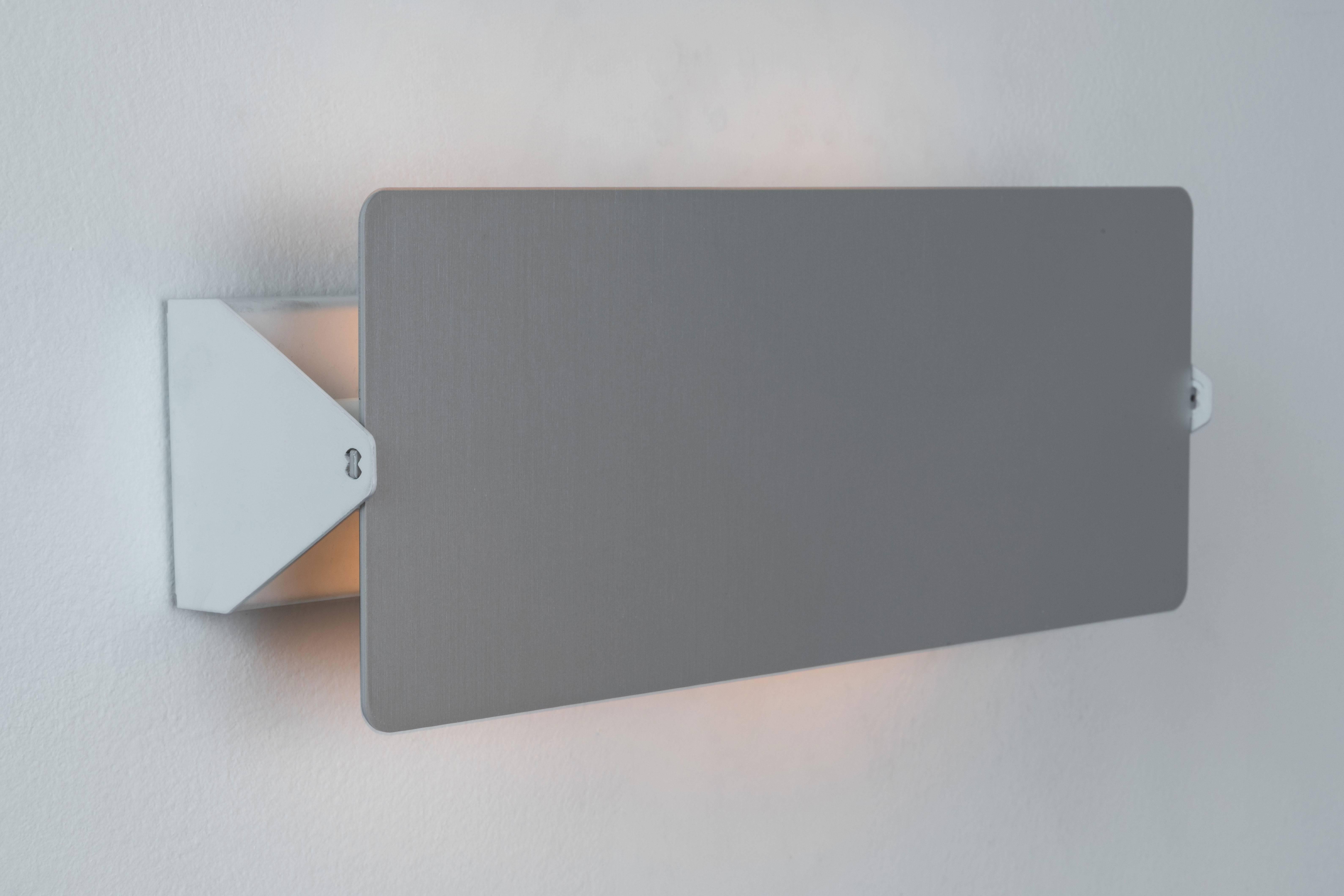 Charlotte Perriand 'Applique À Volet Pivotant Double' Wall Light in Aluminum For Sale 1
