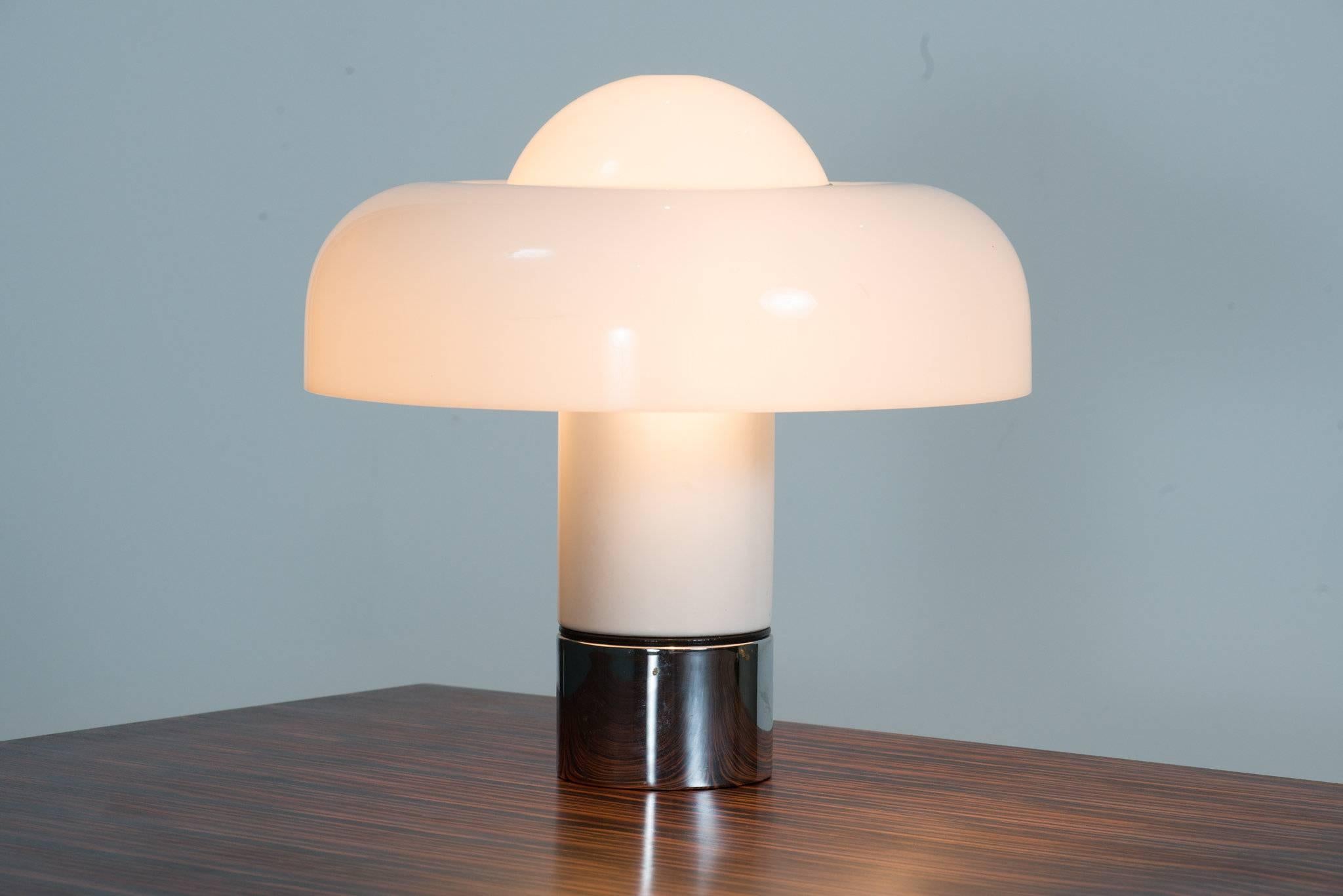 Pair of 'Brumbury' Table Lamps by Luigi Massoni for Guzzini In Good Condition In Glendale, CA