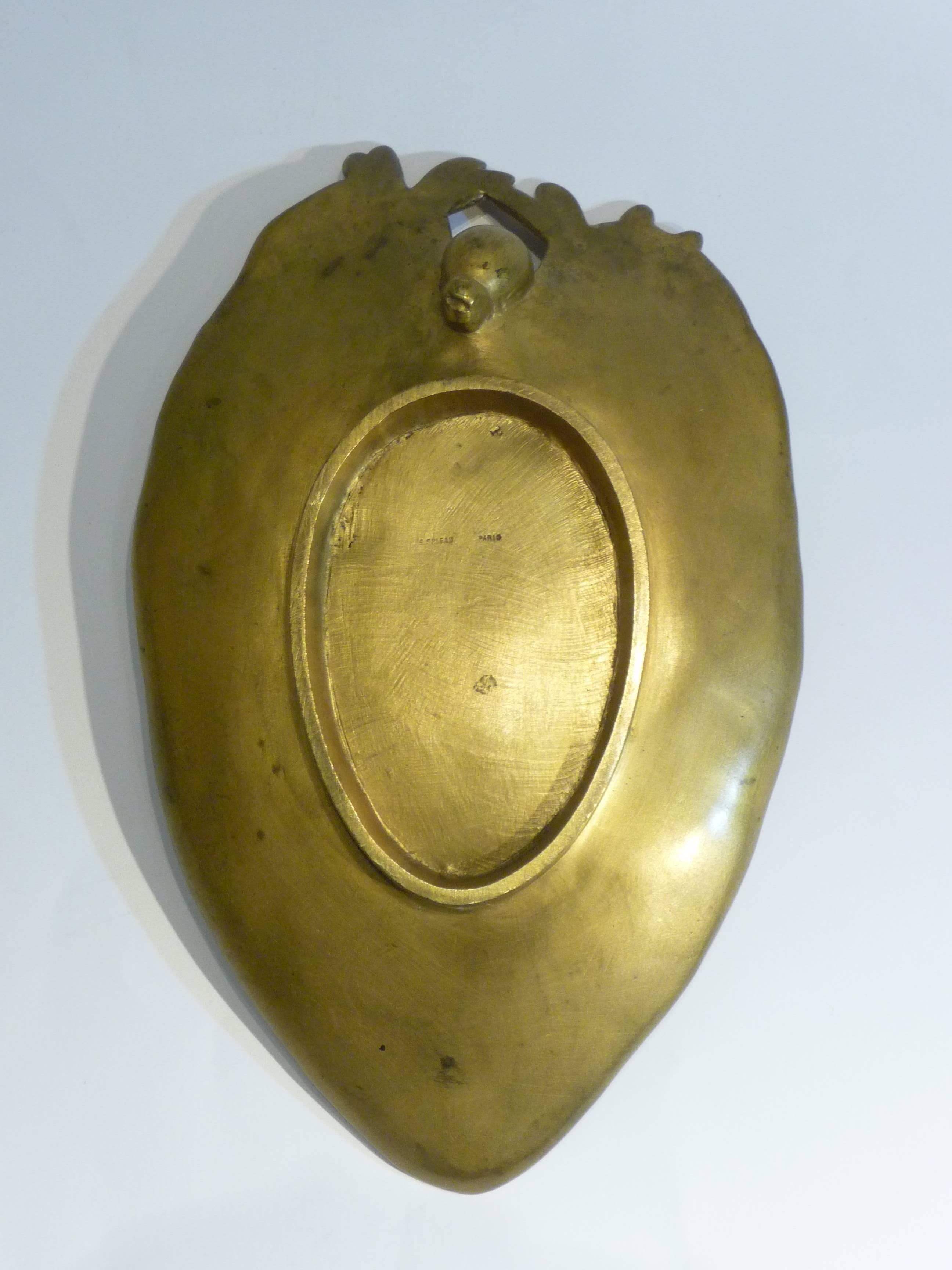 Gustave-Joseph Cheret, an Art Nouveau Gilt Bronze Vide-Poche, Signed For Sale 3