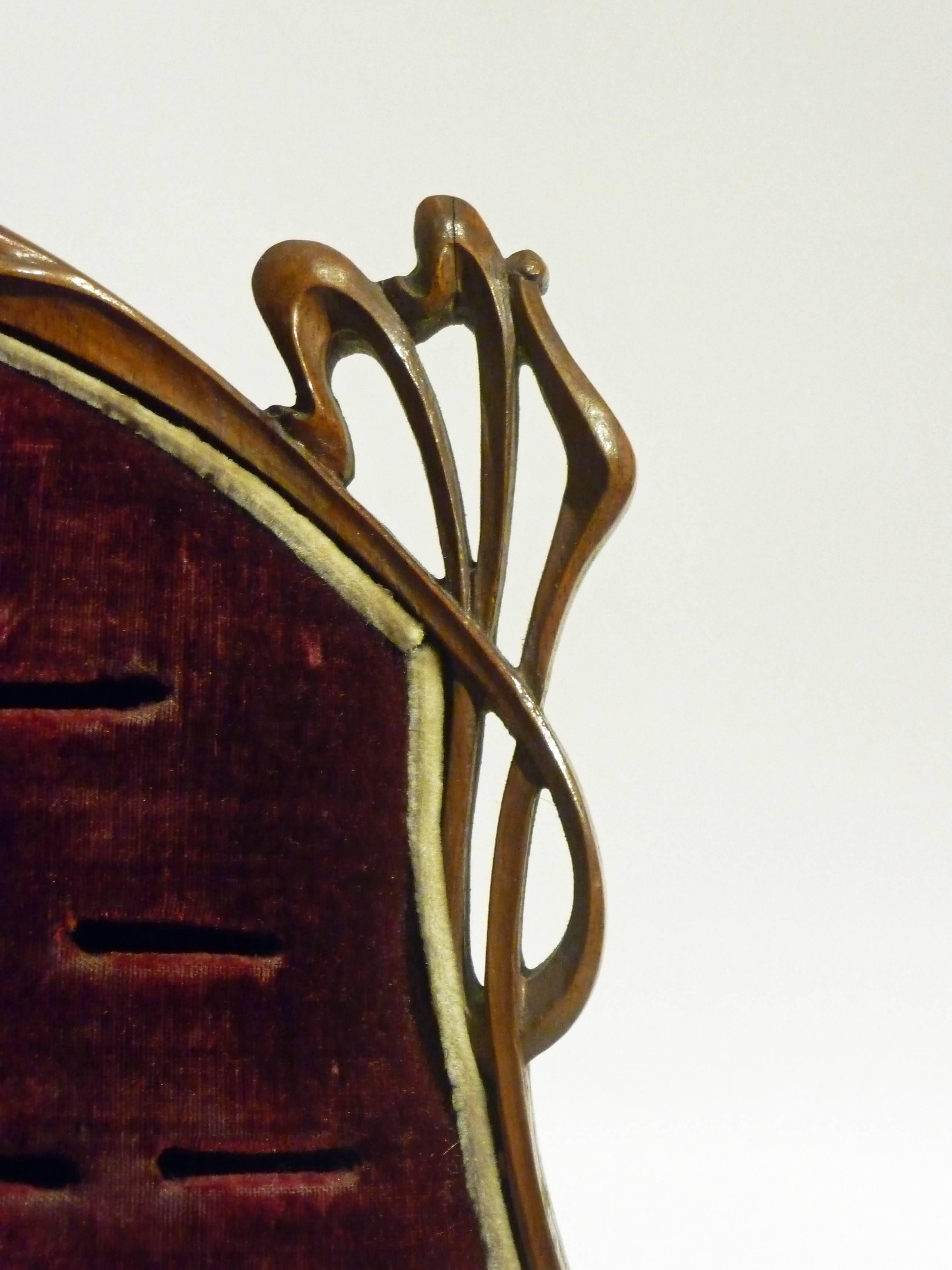French Anonymous, an Art Nouveau Ring Holder For Sale