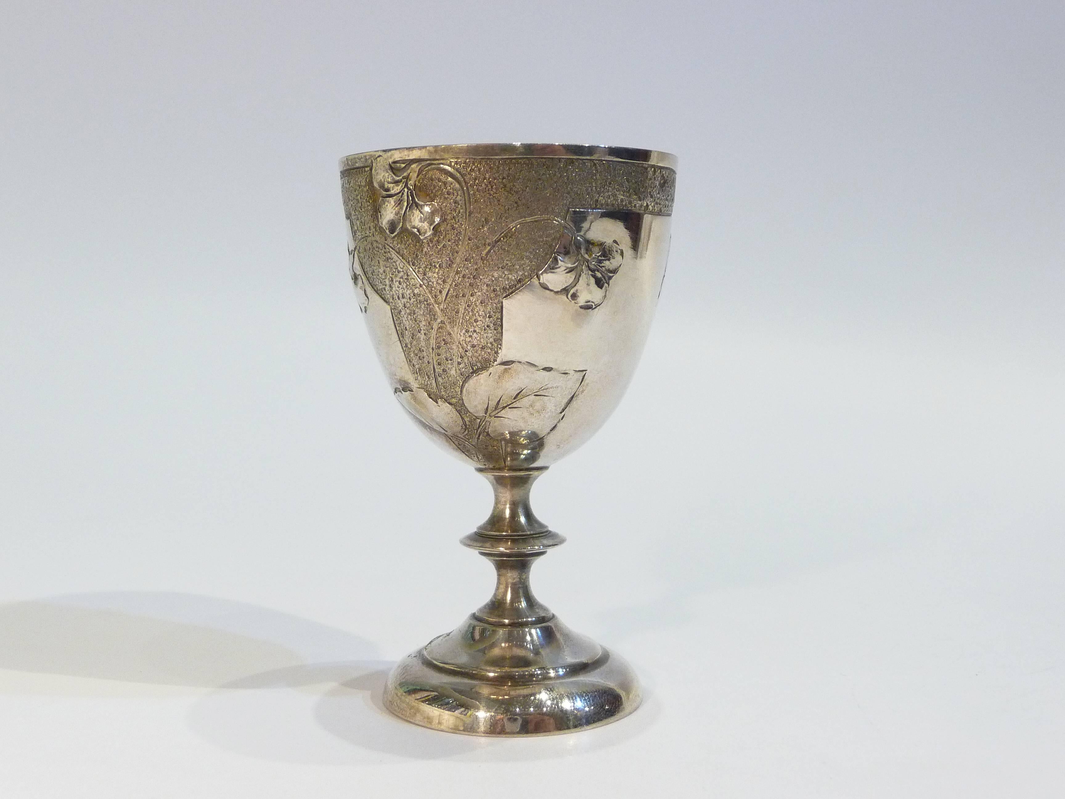 Anonymous, an Art Nouveau Pair of Silver Egg Cups In Good Condition For Sale In Monte Carlo, MC