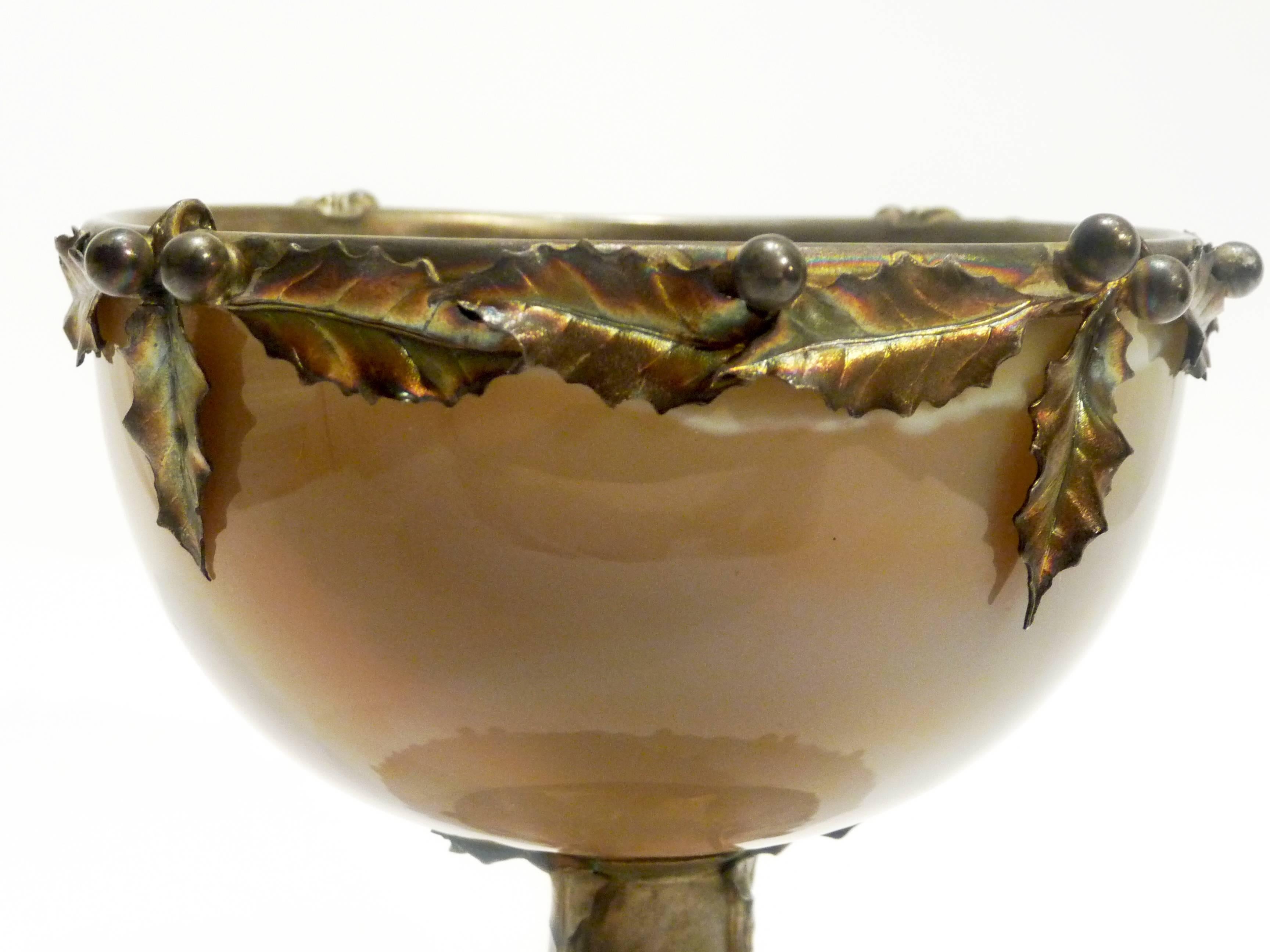 French Anonymous, Art Nouveau Cup in Agate For Sale