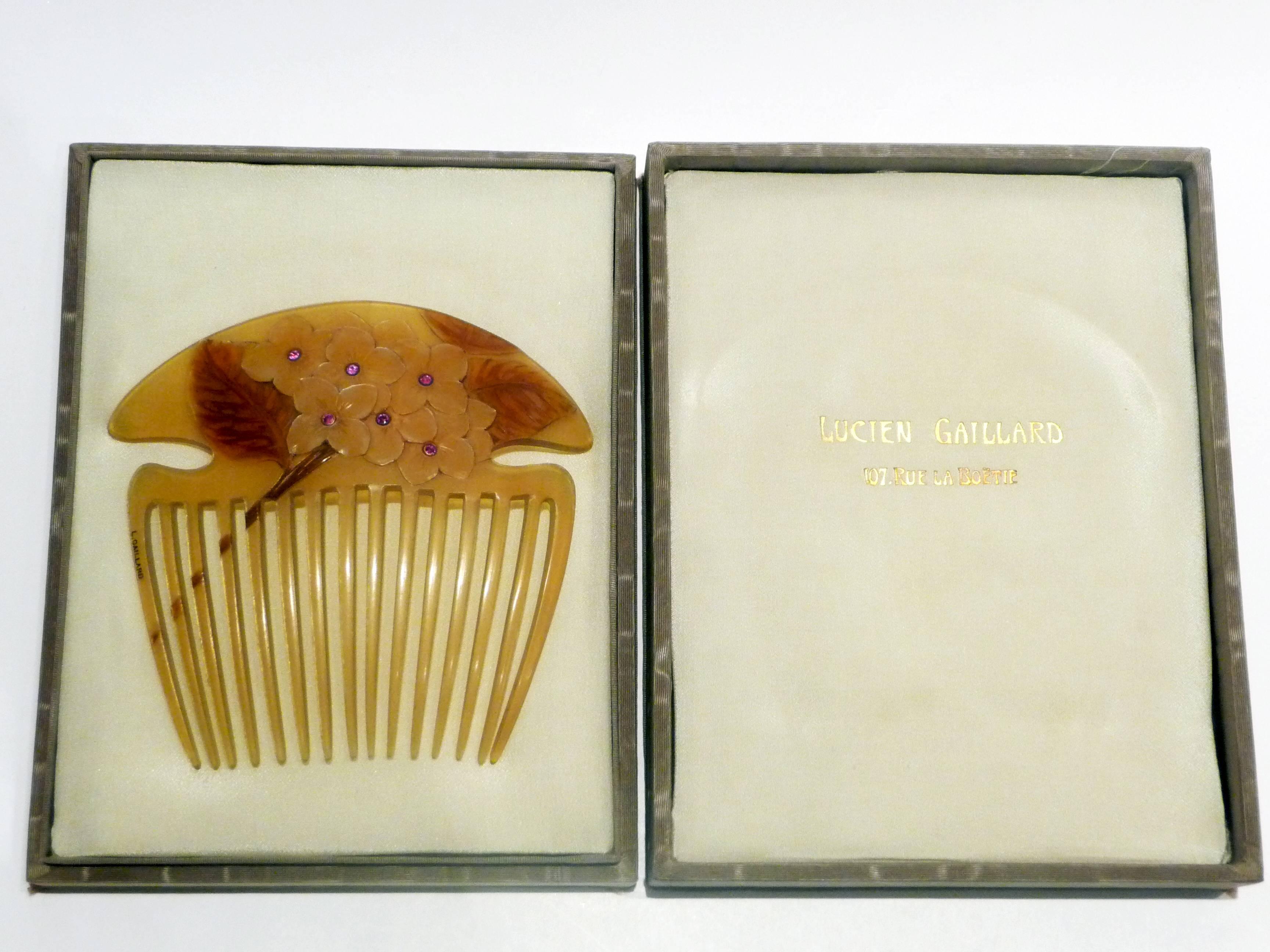 Carved Lucien Gaillard, a Rare and Magnificient Art Nouveau Comb, Signed For Sale