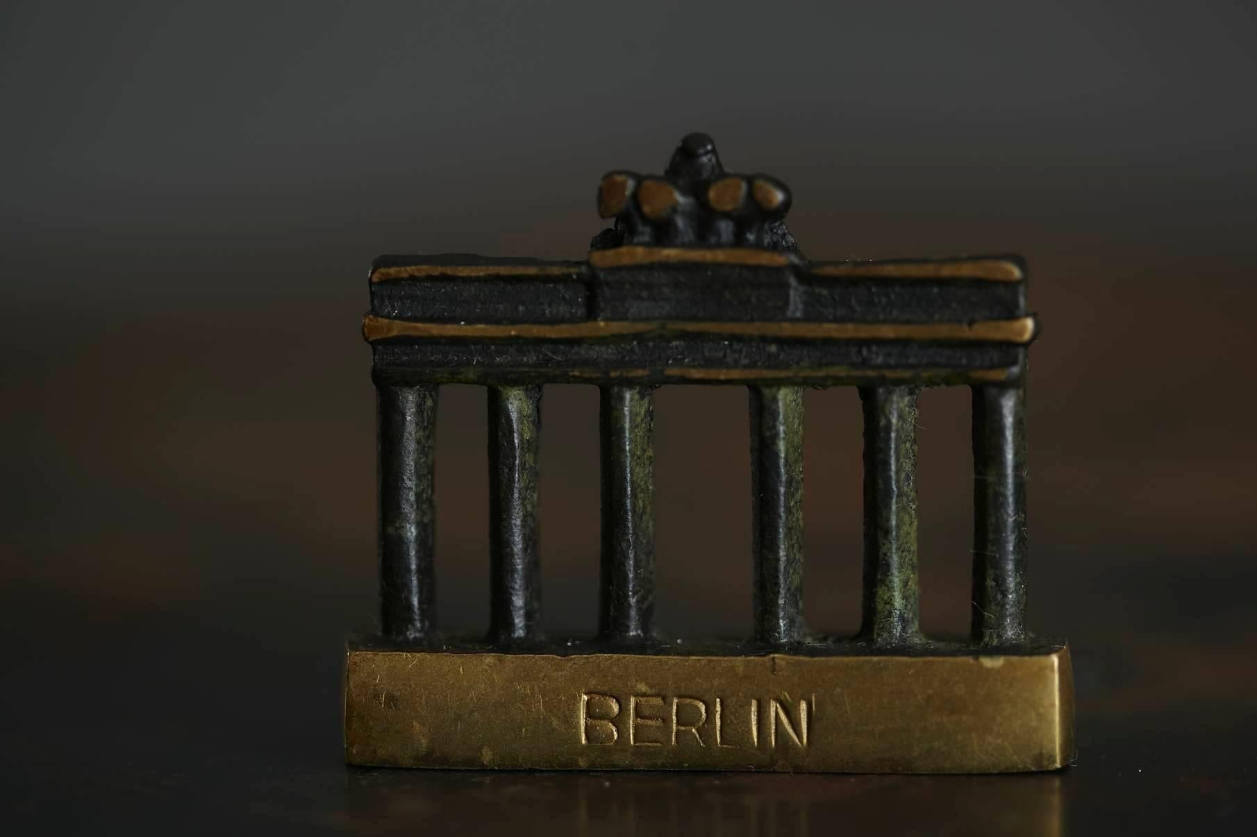 A very charming little brass figurine showing the symbol of Berlin, the famous Brandenburg Gate, in the style of the Walter Bosse designs in brass, circa 1960s.