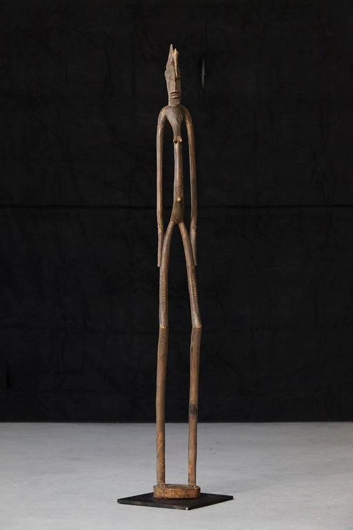 Carved African Wood Sculpture of a Woman at 1stDibs