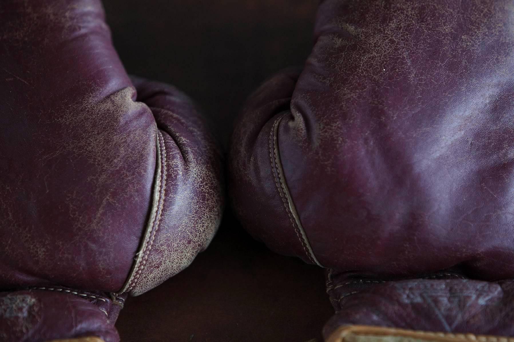 1930 boxing gloves