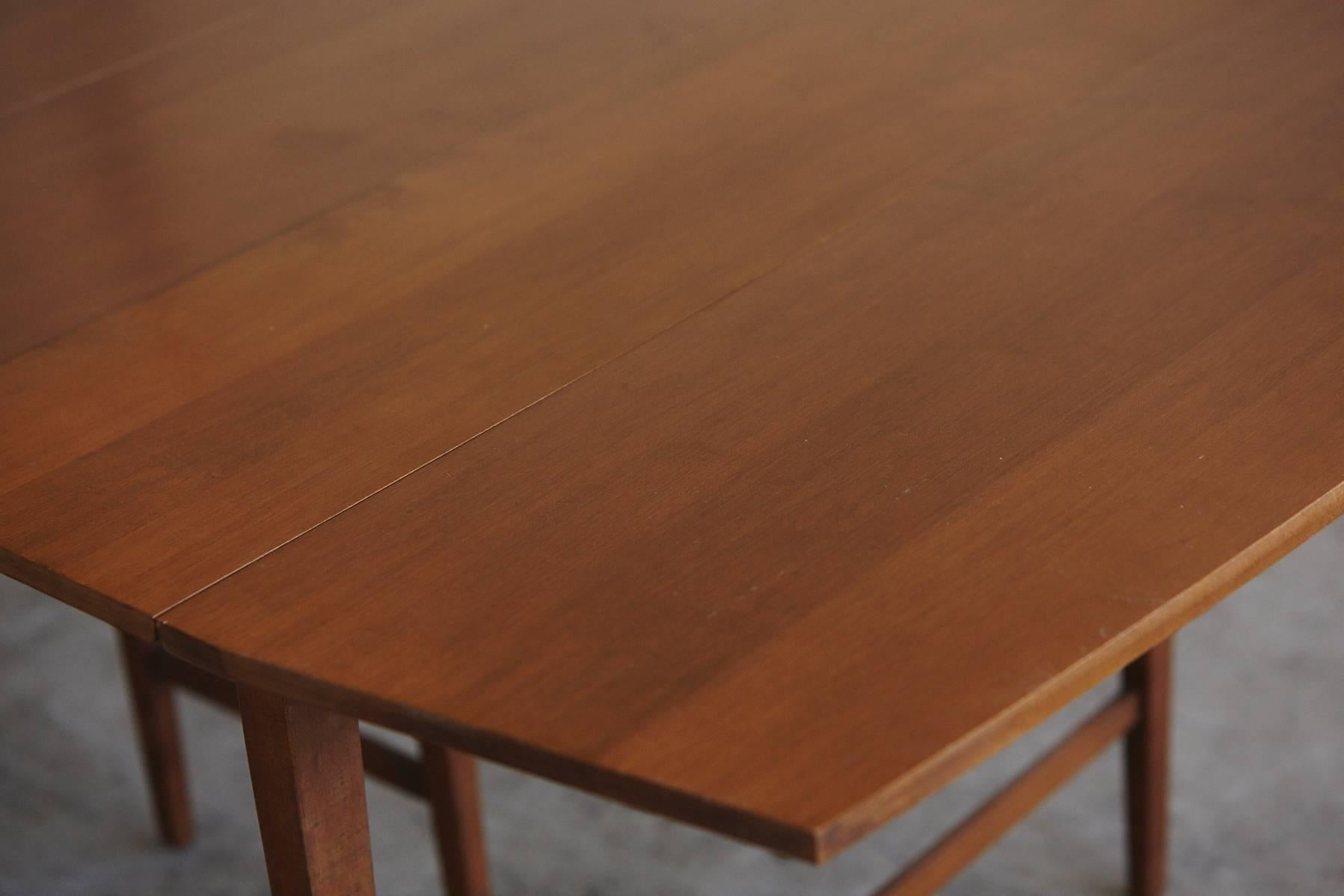 Extendable Drop-Leaf Maple Dining Table by Paul McCobb for Planner Group 2