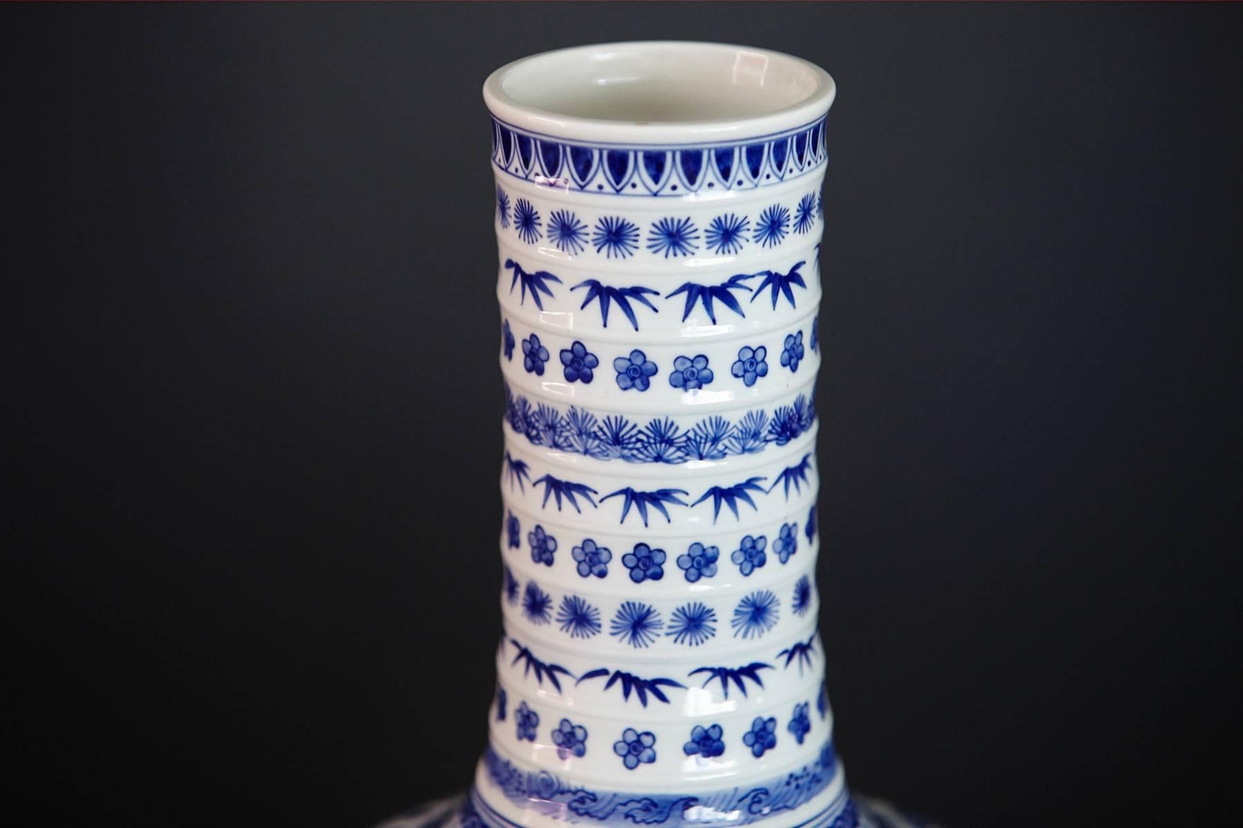 20th Century Japanese Blue and White Porcelain Vase For Sale