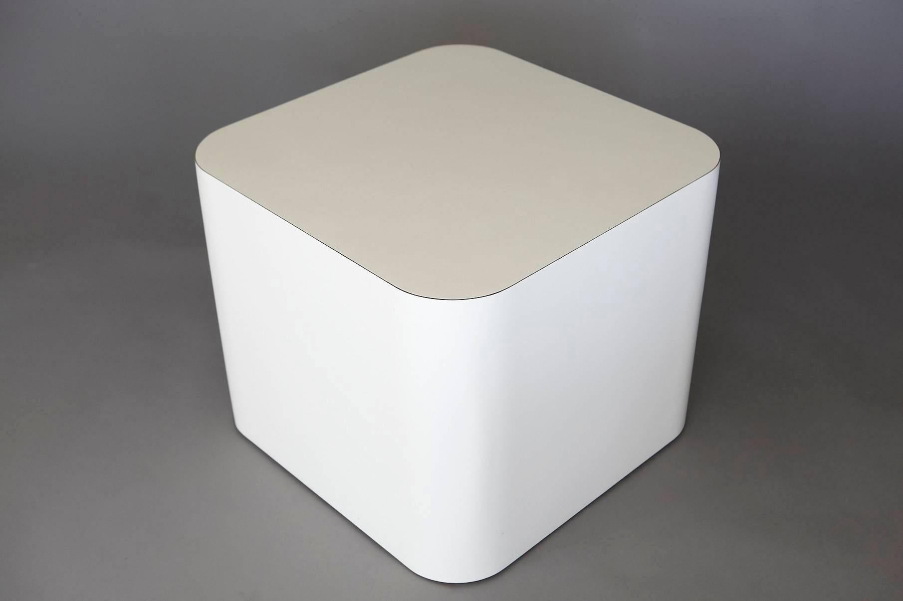 Late 20th Century Custom-Made Minimalistic White Laminate Cubic End Table or Pedestal, 1980s