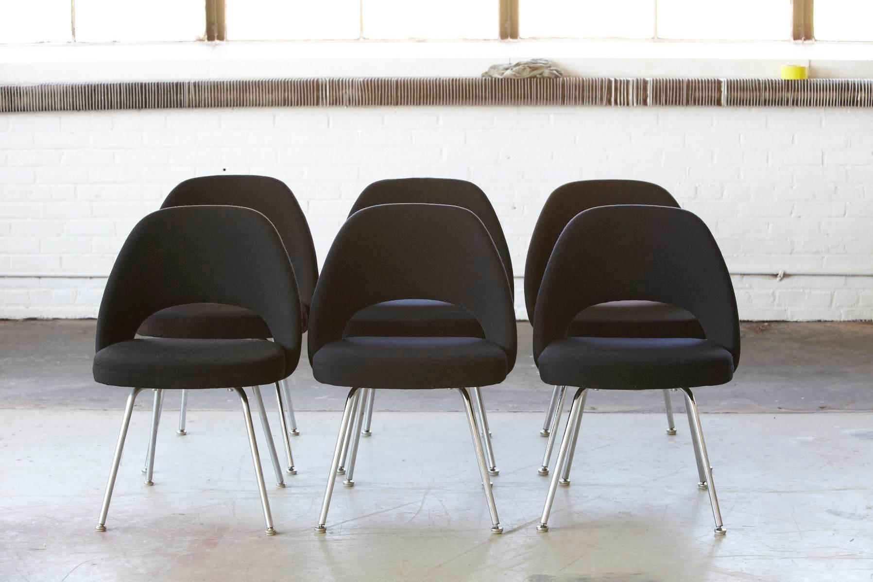 American Set of Six Black Eero Saarinen Series 71 Chairs for Knoll International