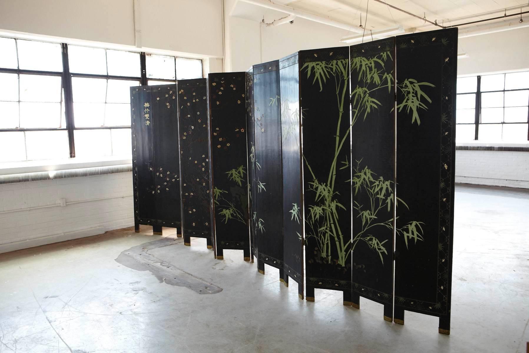 20th Century Antique Chinese 12 Panel Double Sided Gild and Black Lacquered Coromandel Screen