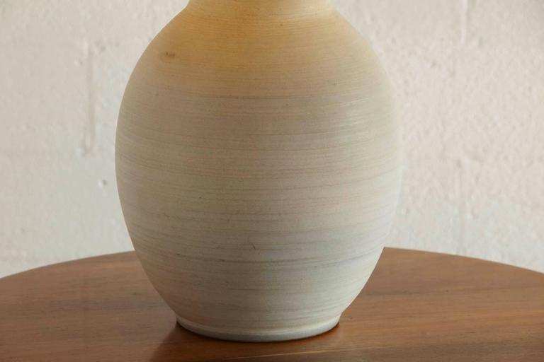 large cream table lamp