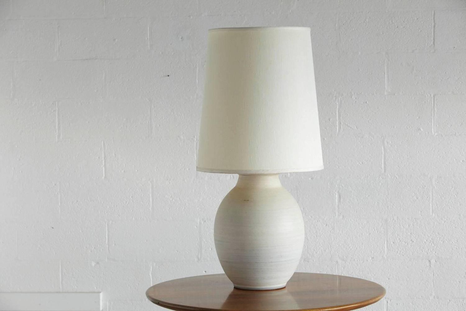Large Italian Cream Colored Ceramic Table Lamp For Sale at 1stdibs