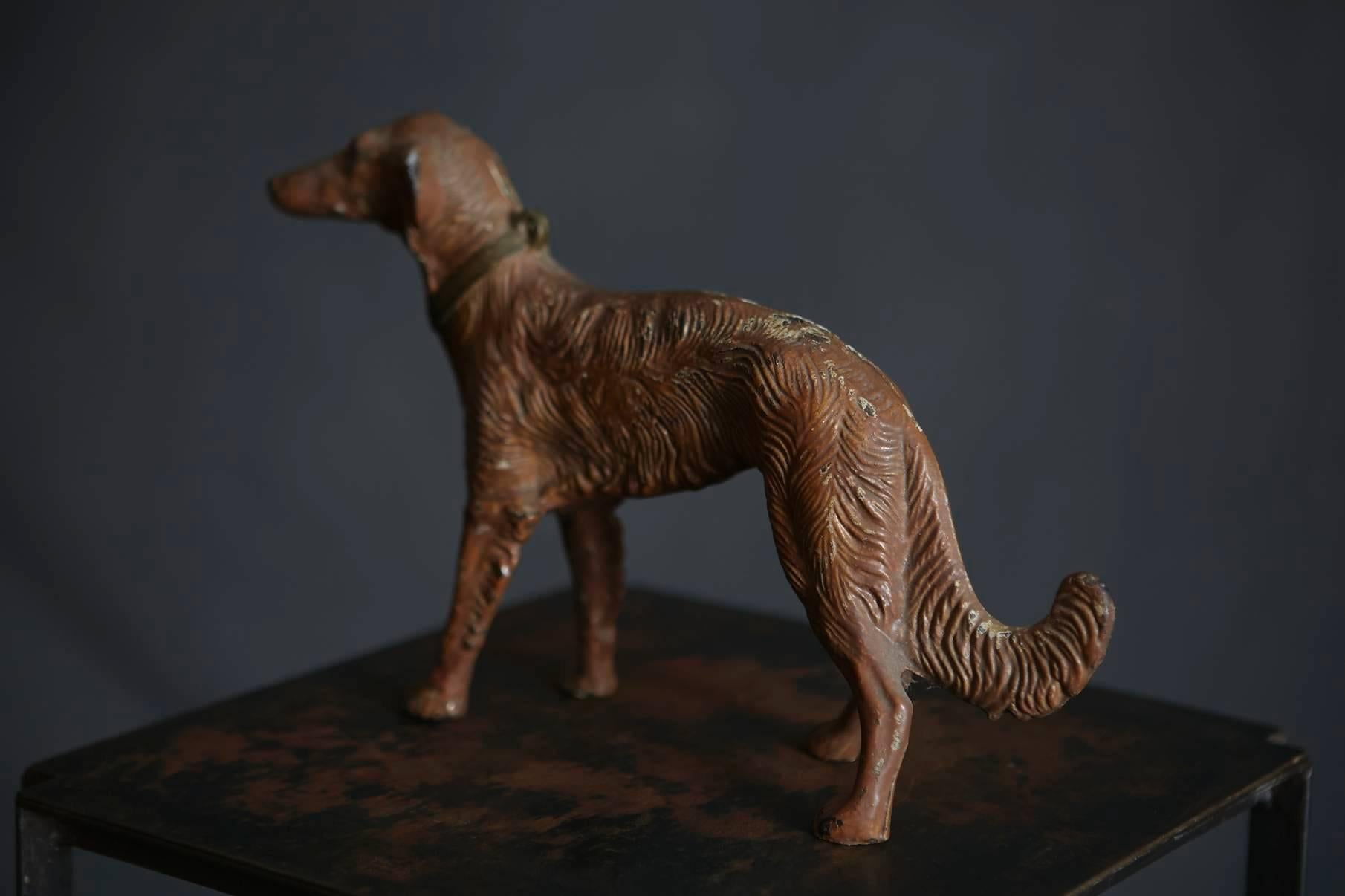 American Art Nouveau Cast Iron Decorative Object or Doorstop Depicting a Hunting Dog