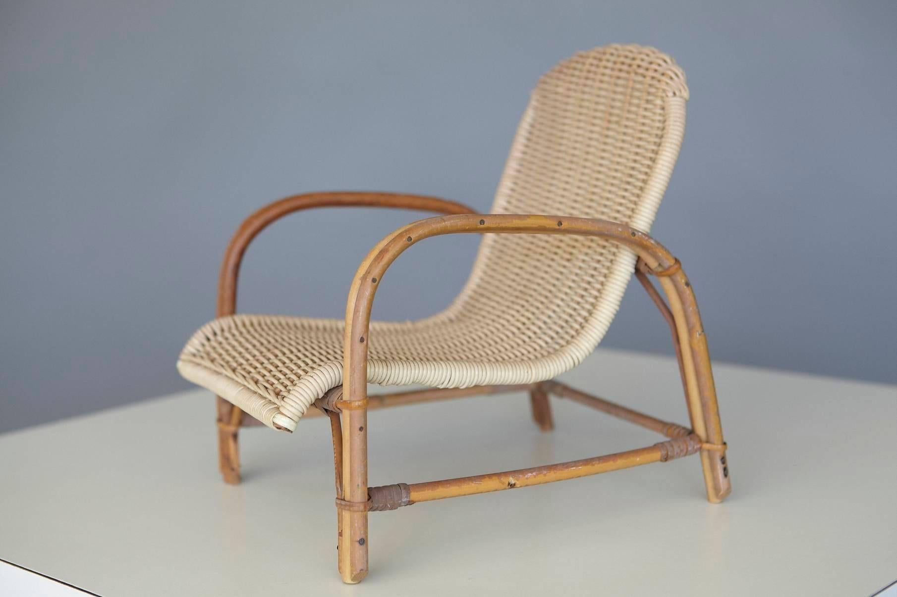 Mid-20th Century Wicker Lounge Chair Miniature Model