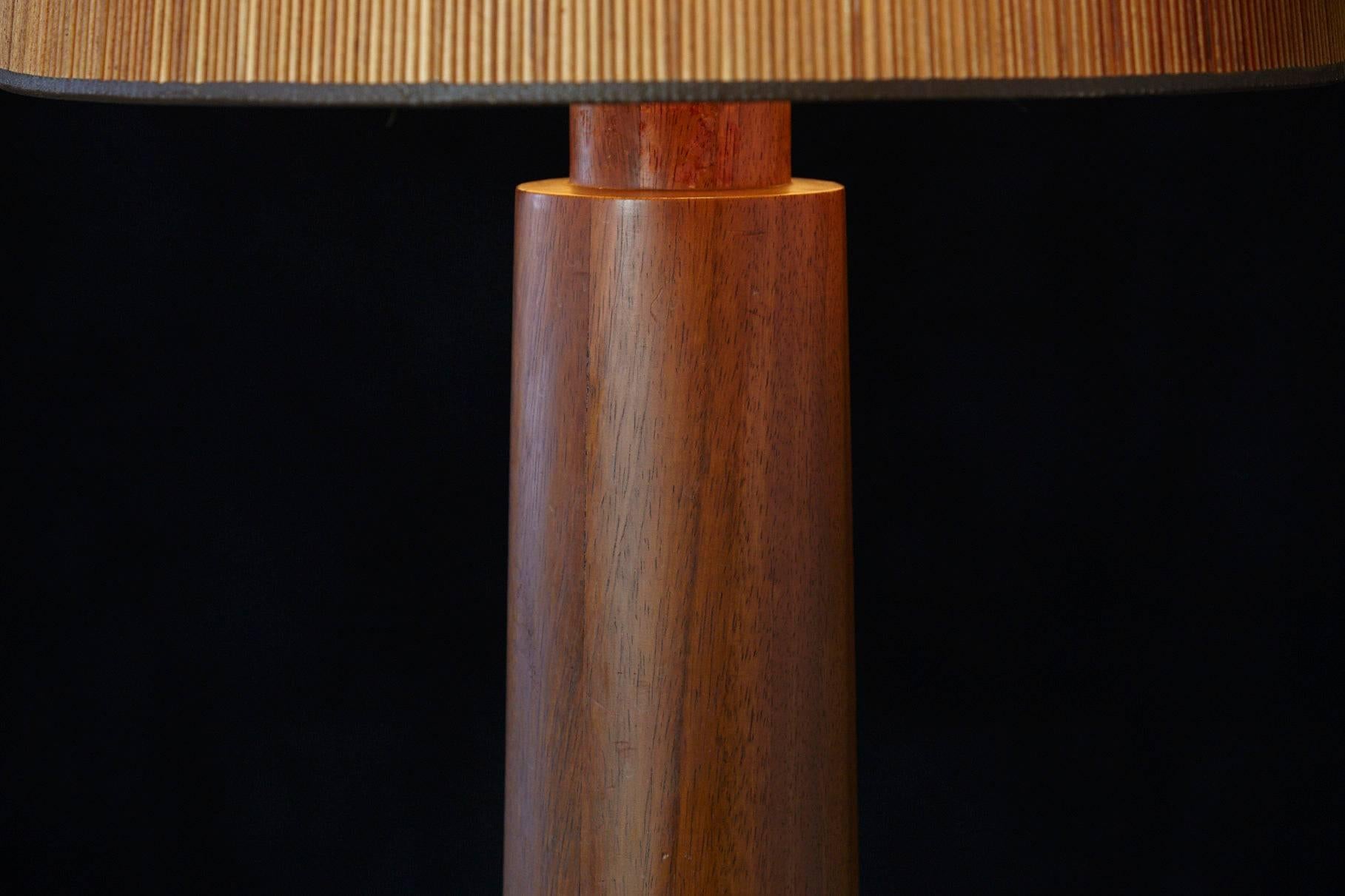 Large Solid Teak Table Lamp with Japanese Inspired Wood Shade In Good Condition In Pau, FR