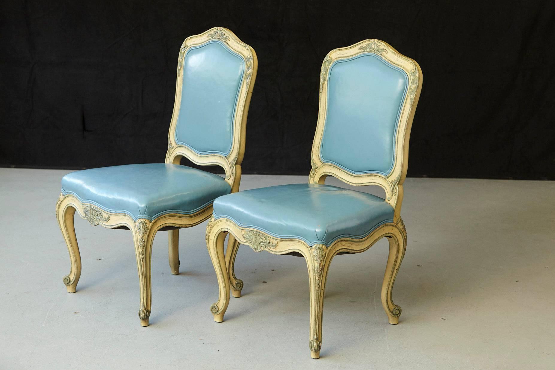 Pair of French Louis XV Style Side Chairs Upholstered in Powder Blue Leather In Good Condition For Sale In Pau, FR