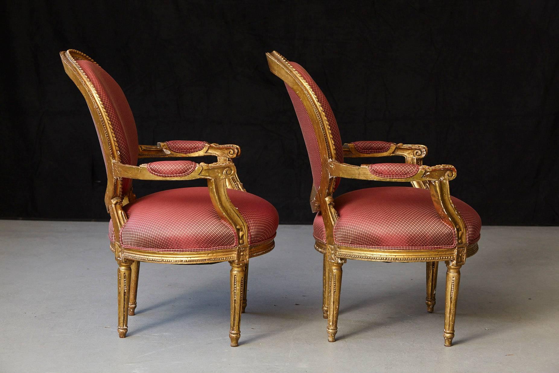 Pair of French Louis XVI Style Gilded Fauteuils In Good Condition In Pau, FR