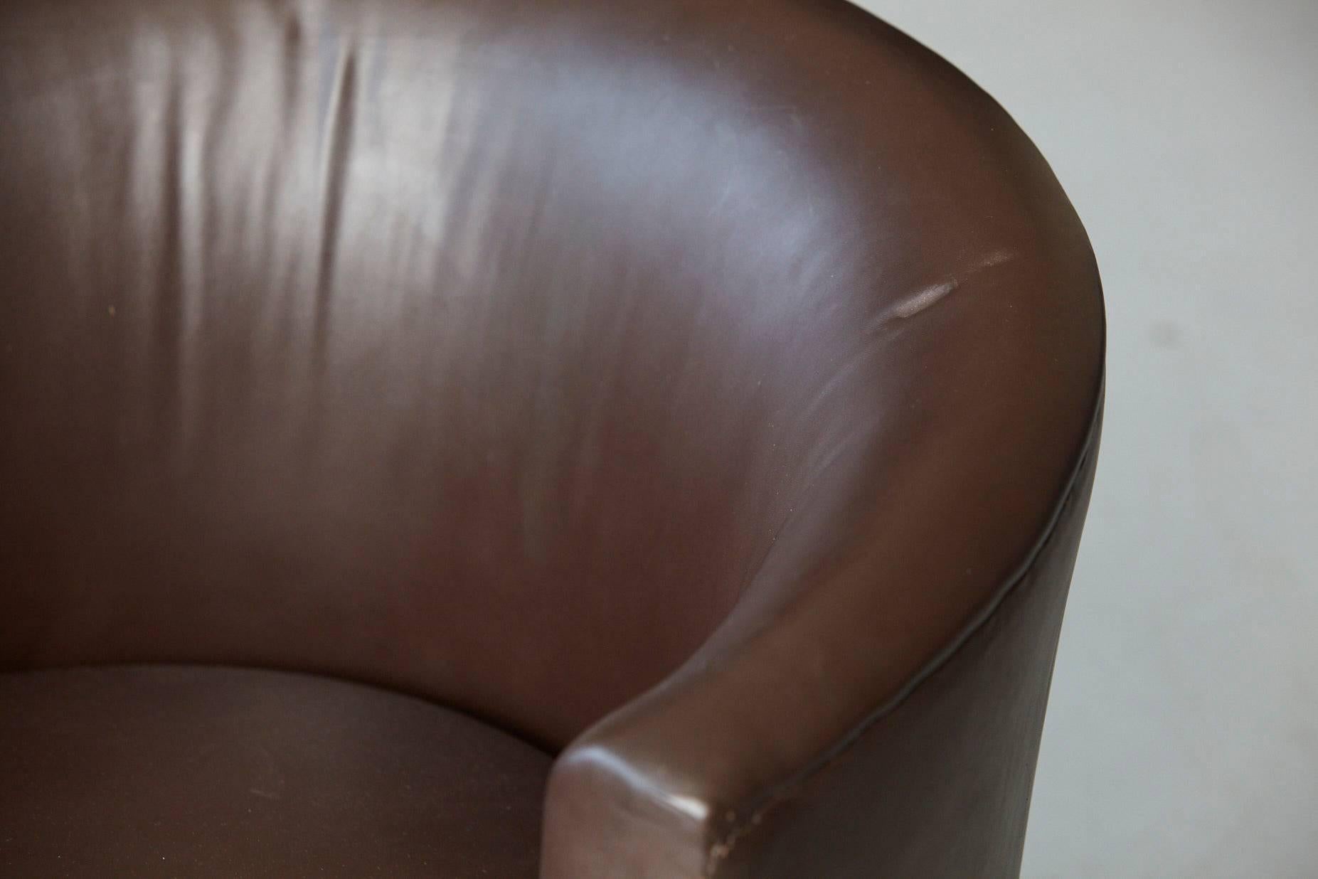 Late 20th Century Chocolate Brown Leather Swivel Club Chair In The Style Of Karl Springer 
