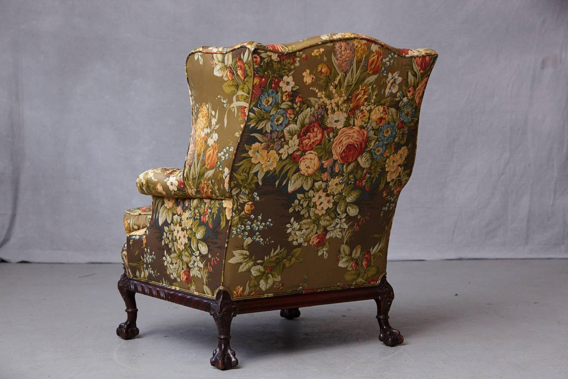 American Late 19th Century Chippendale Mahogany Wing Back Chair with Claw and Ball Feet