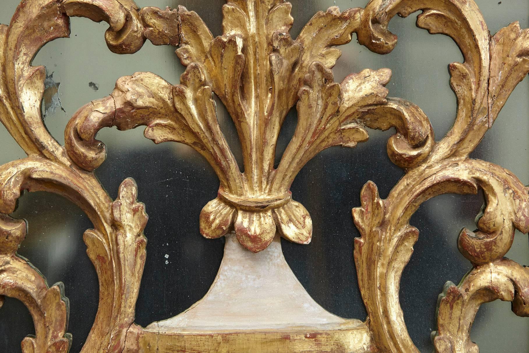 19th Century Venetian Style Painted and Gilded Carved Wood Mirror Back Panel In Good Condition For Sale In Pau, FR