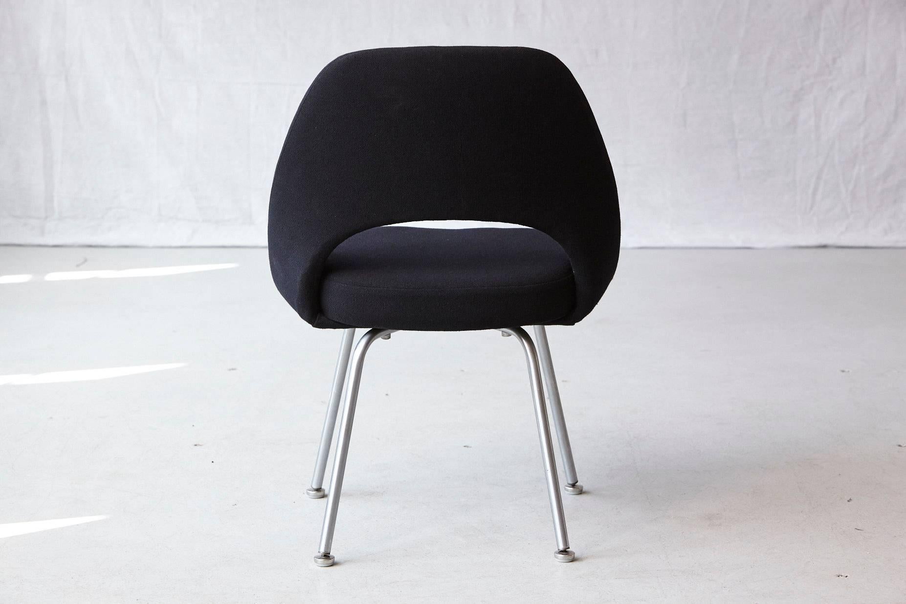 Black Eero Saarinen Series 71 Armless Chair for Knoll International In Good Condition In Pau, FR
