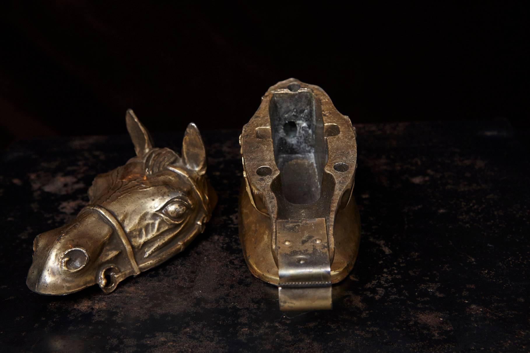 Mid-Century Modern Brass Colored Horse Head Tape Dispenser, 1960s For Sale