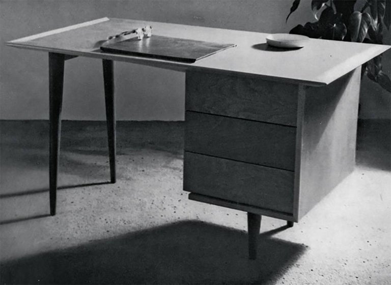 Rare Early Florence Knoll Maple Desk, Model 17 Completely Restored at