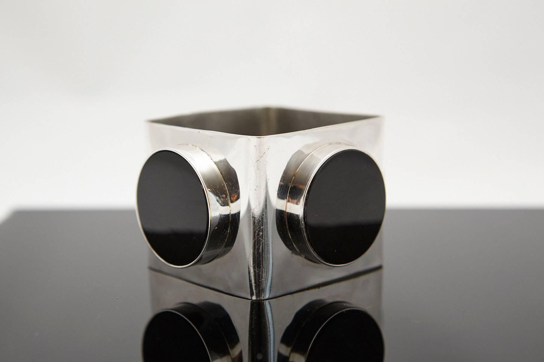 Mid-Century Modern Large Square Silver Bangle with Three Circular Onyx Stones, circa 1970s For Sale