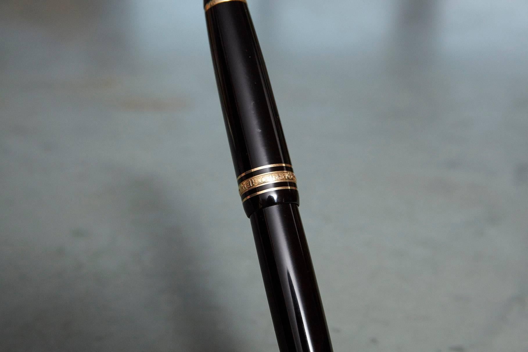 Fountain Pen Montblanc Meisterstück No 146, 18-Karat Gold Nib 4810, circa 1970s In Good Condition In Pau, FR