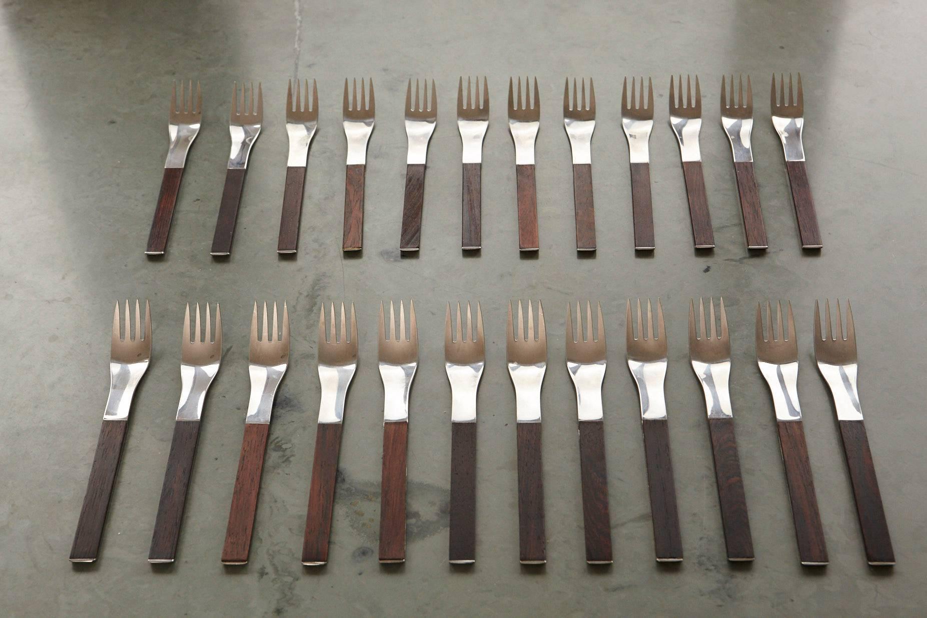 Rosewood Flatware Service for 12 by Carl Auböck for Rosenthal In Good Condition In Pau, FR