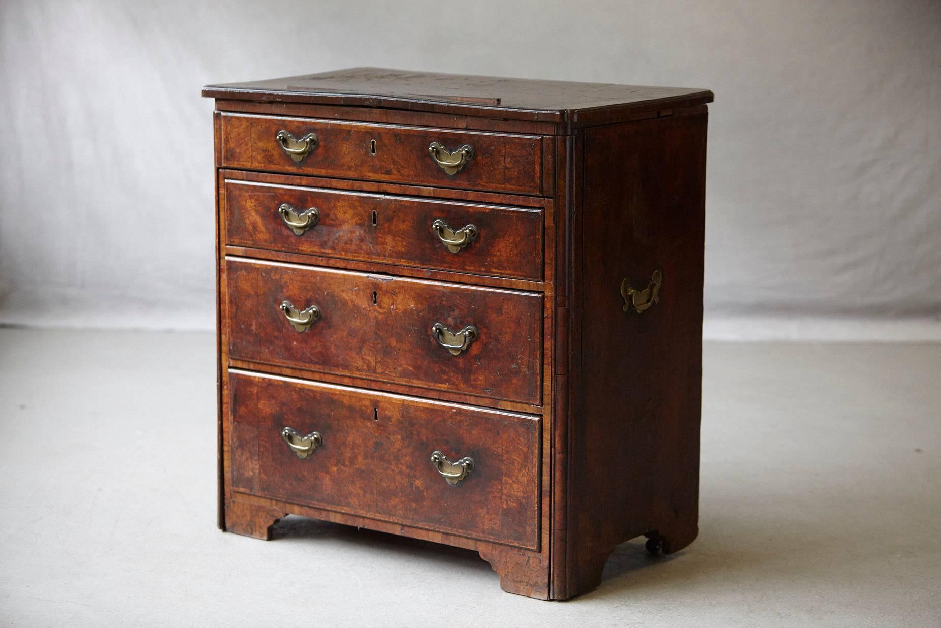 Important Queen Anne Walnut Architect's Chest, circa 1710 For Sale 3